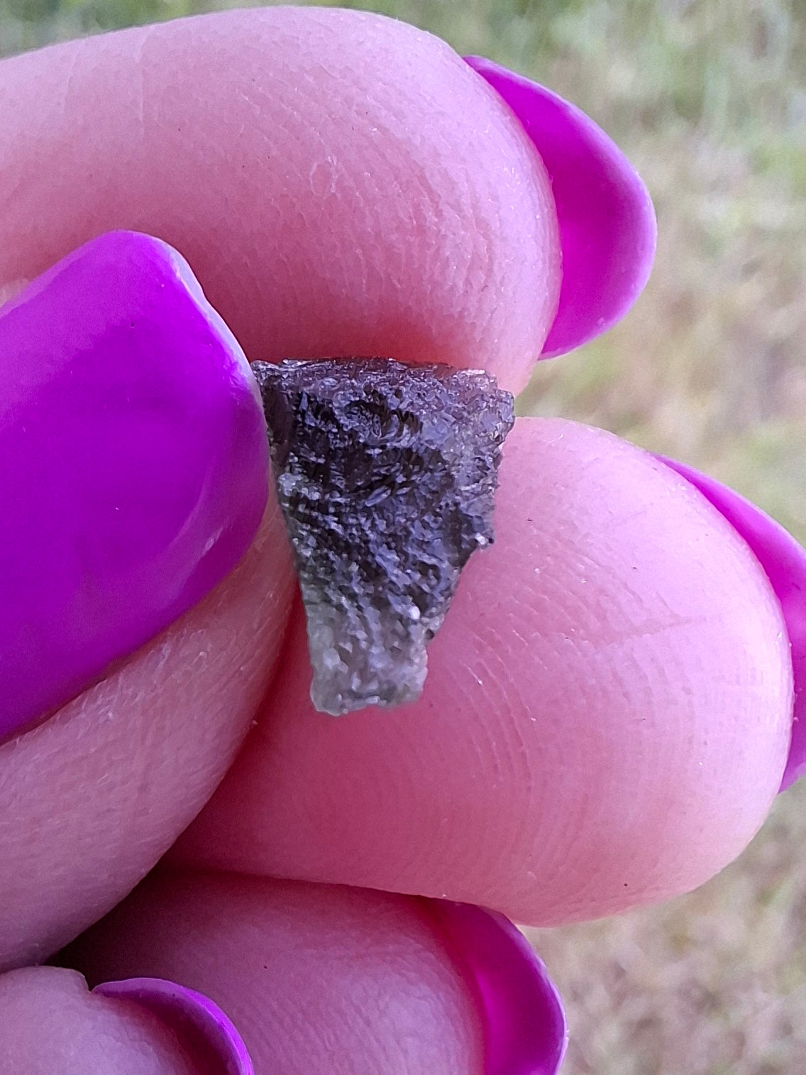 Moldavite Piece, 0.51g, Tektite (Ref: 1450)