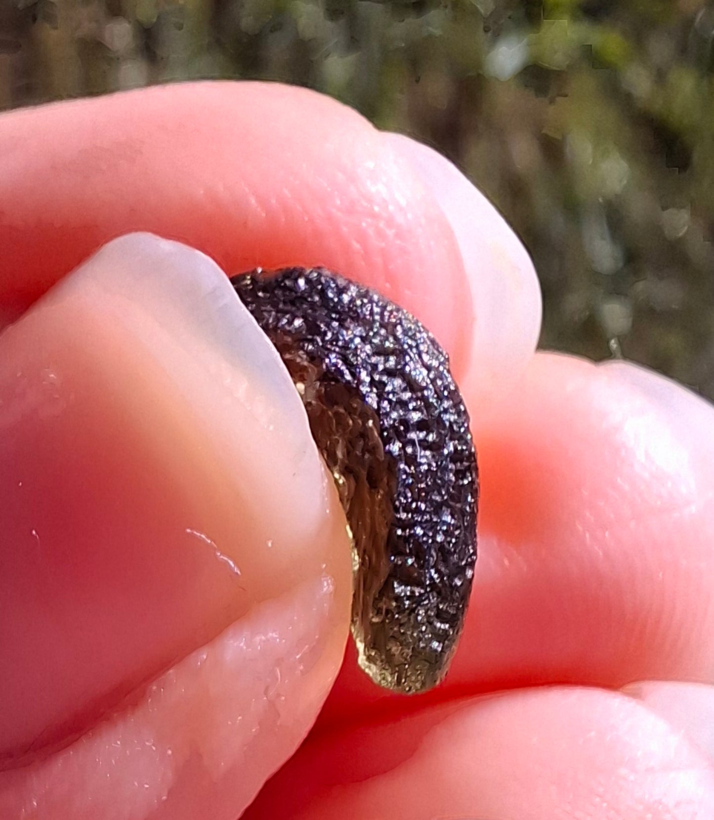 Moldavite Piece, 0.59g, Tektite (Ref: 1413)