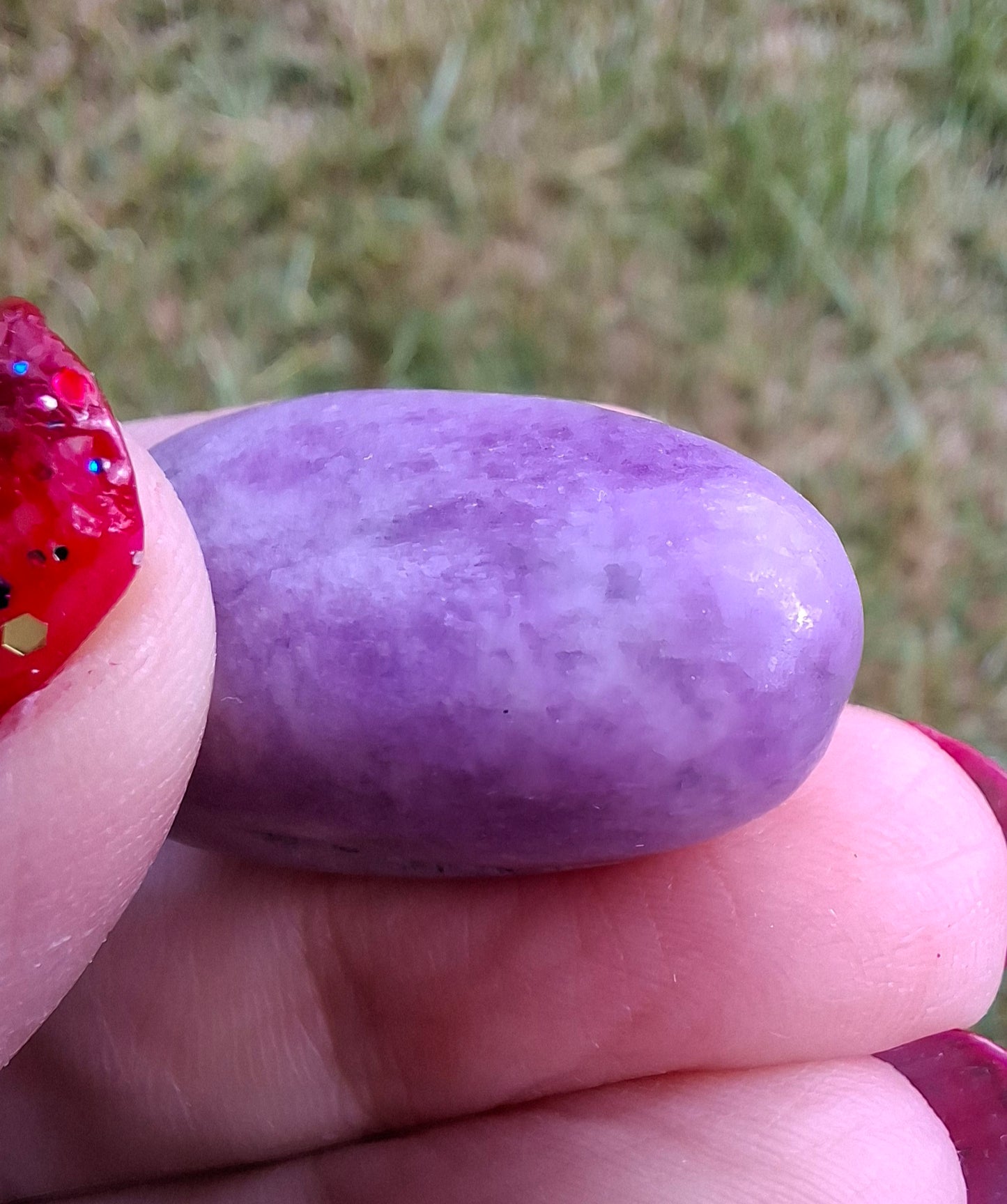 Lepidolite, Tumble Stone, Crystal (Ref: T120)