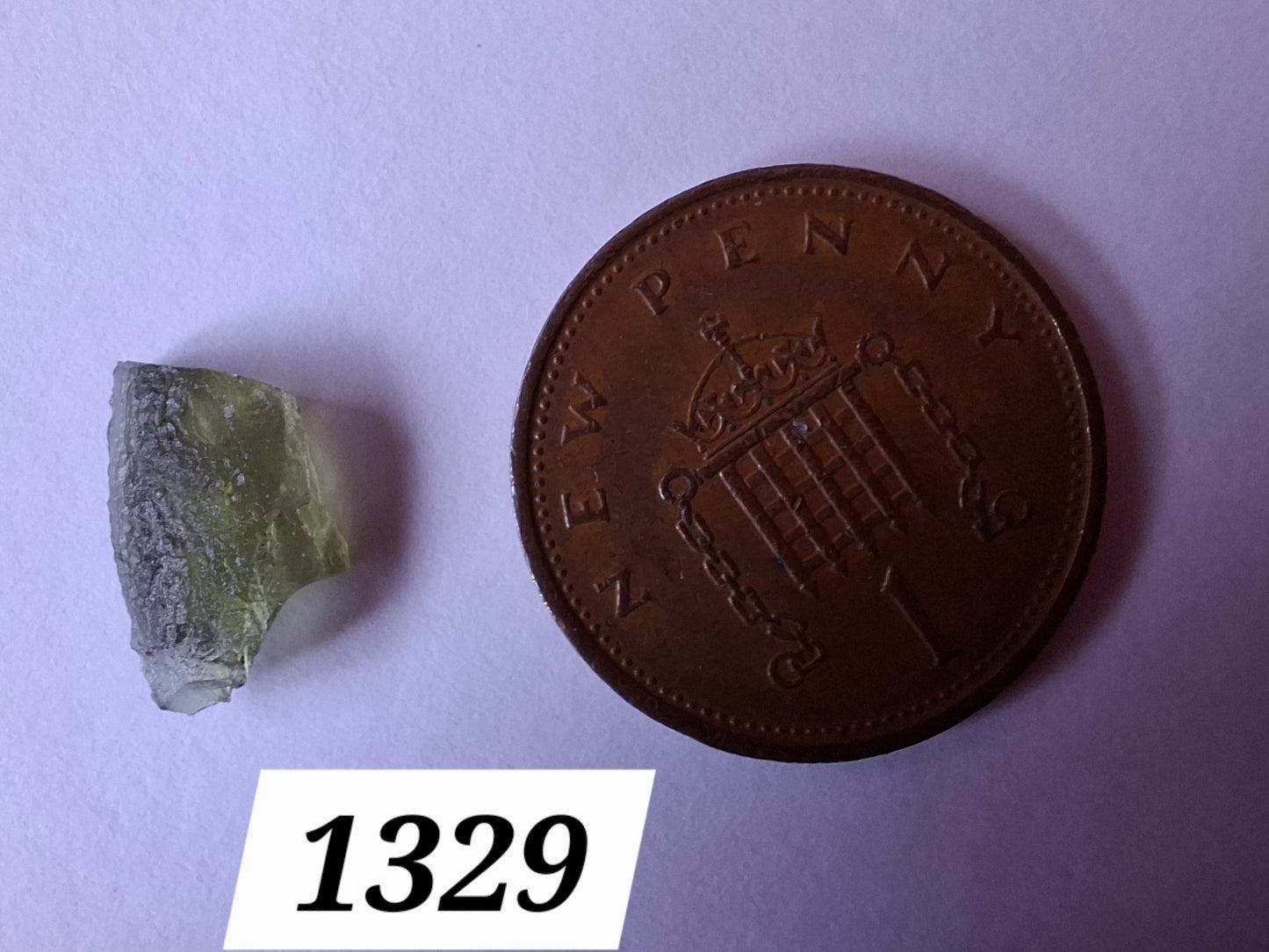 Moldavite Small Piece. 0.35g, Tektite (Ref: 1329)