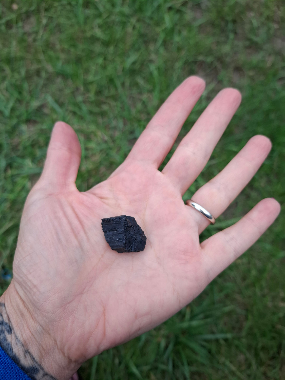 Black Tourmaline RAW, 8.86g, Crystal (Ref: RBT3)