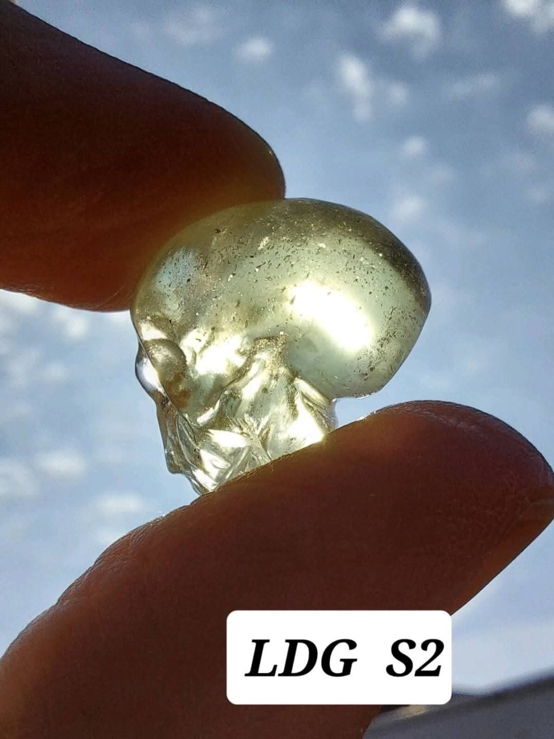 Libyan Desert Glass SKULL carving, 4.59g, Tektite (Ref: Skull2)