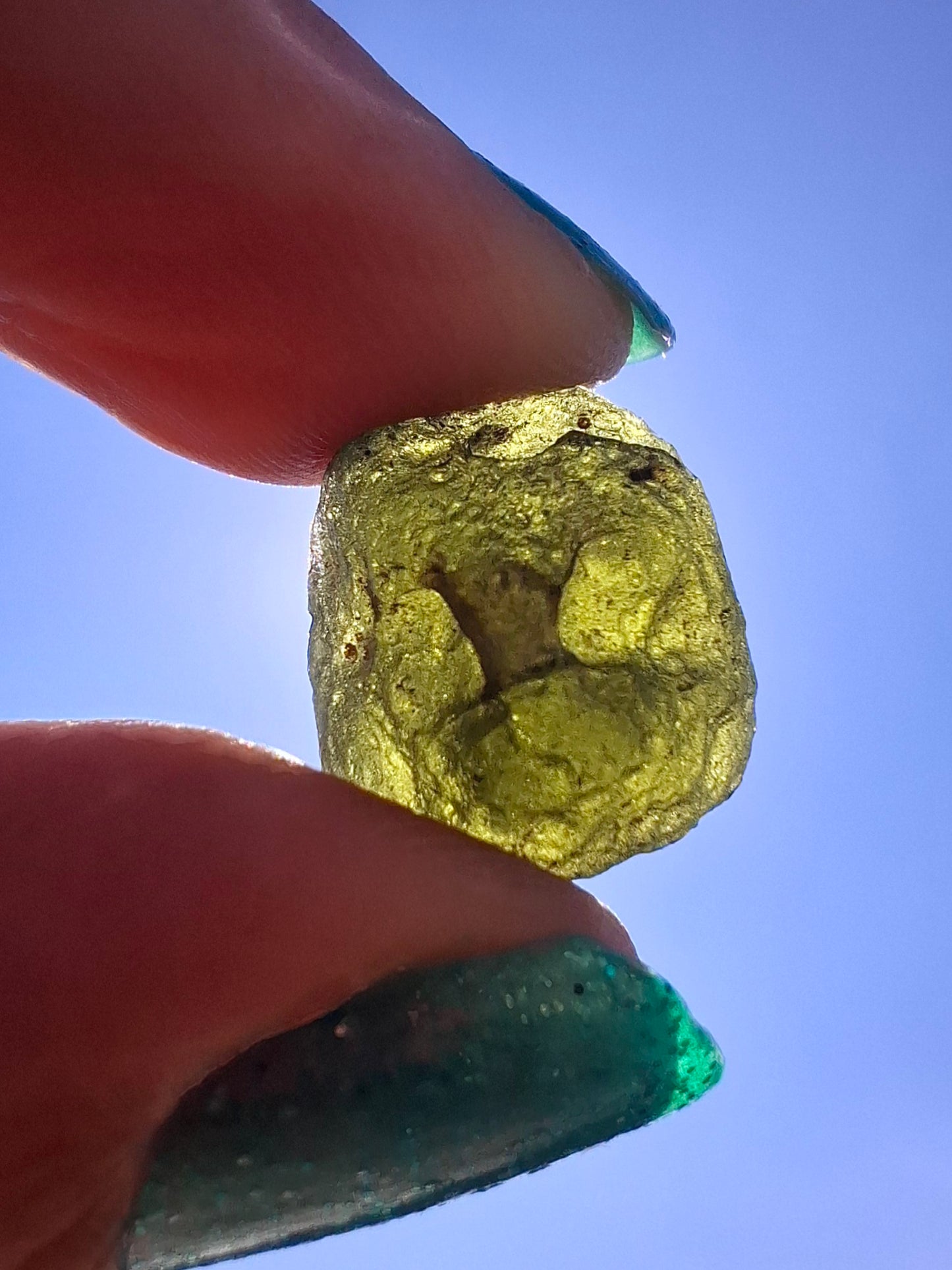 Moldavite Piece, 2.34g, Tektite (Ref: 1414)