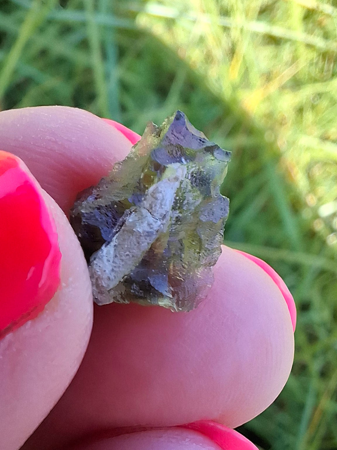Moldavite Piece, 0.90g, Tektite (Ref: 1412)