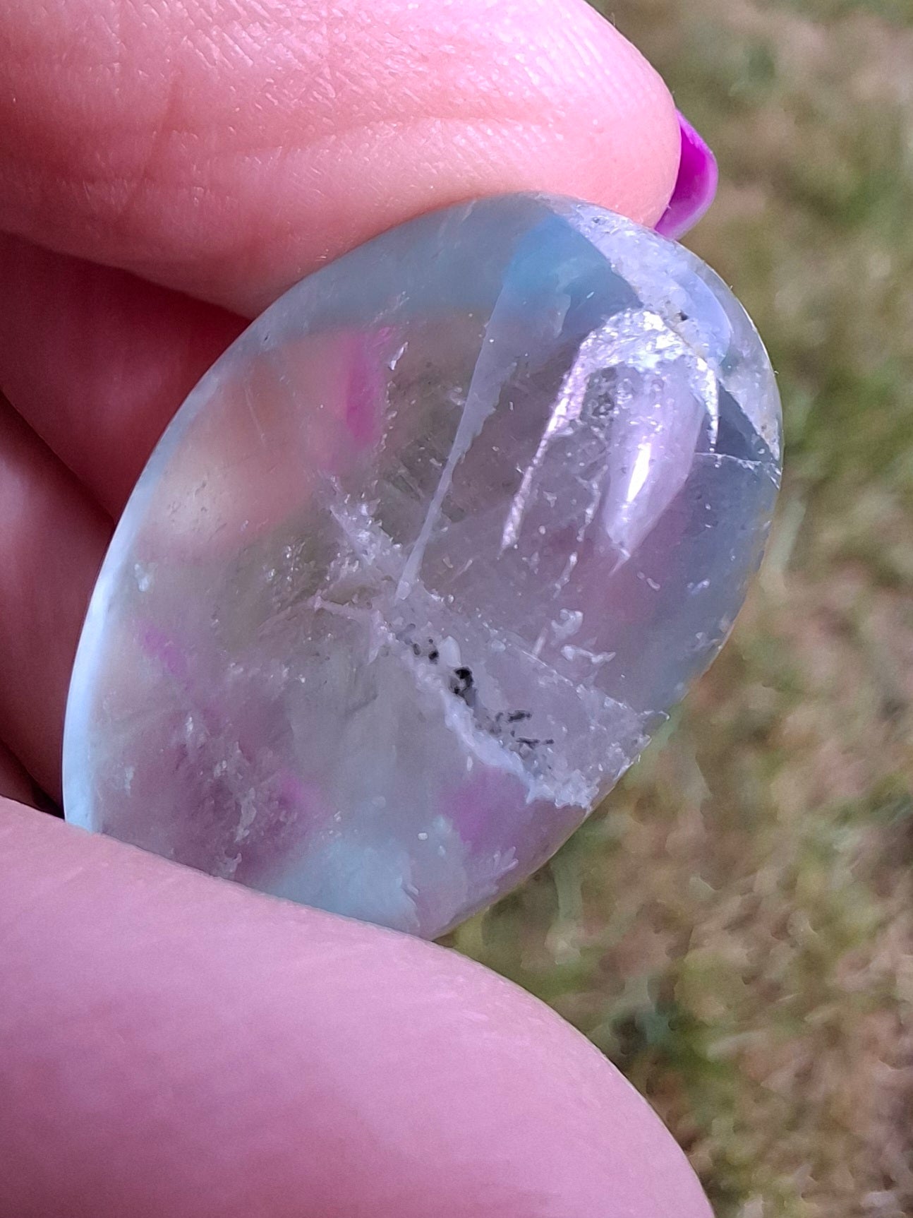 Fluorite, Tumble Stone, Crystal 🌈 (Ref: T47)