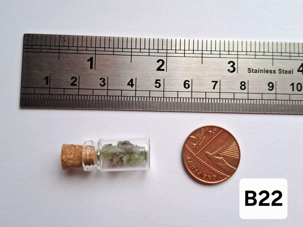 Moldavite Chips (0.50g) in 1ml Bottle, Tektite (Ref: B22)