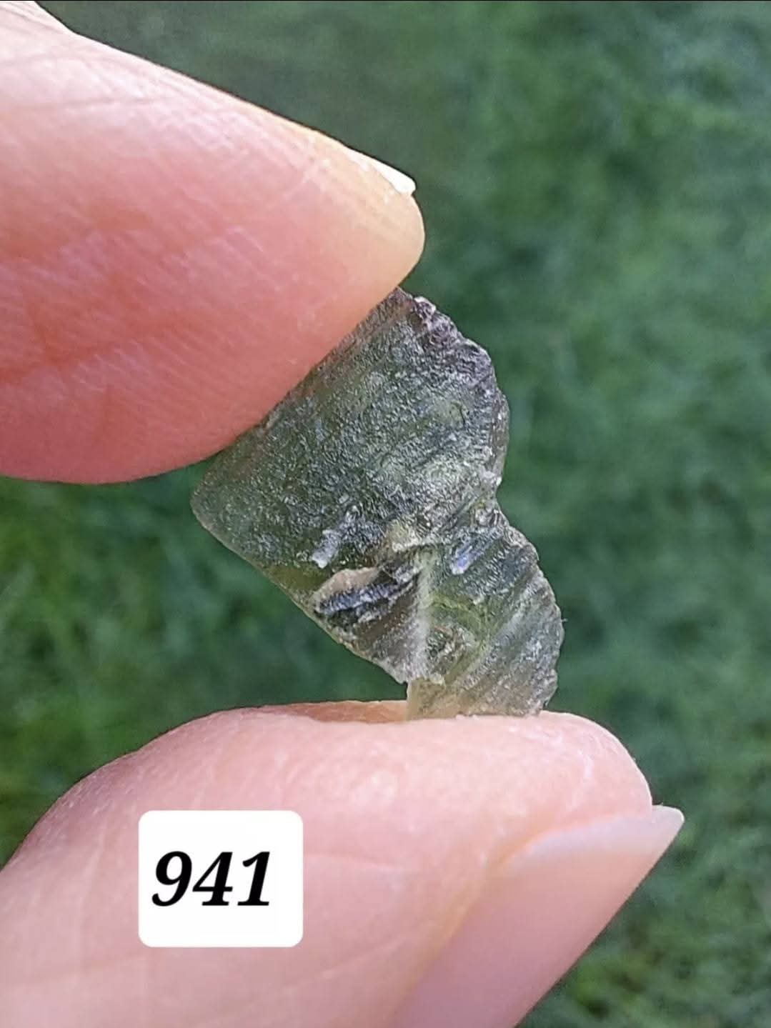 Moldavite Piece, 0.58g, Tektite (Ref: 941)