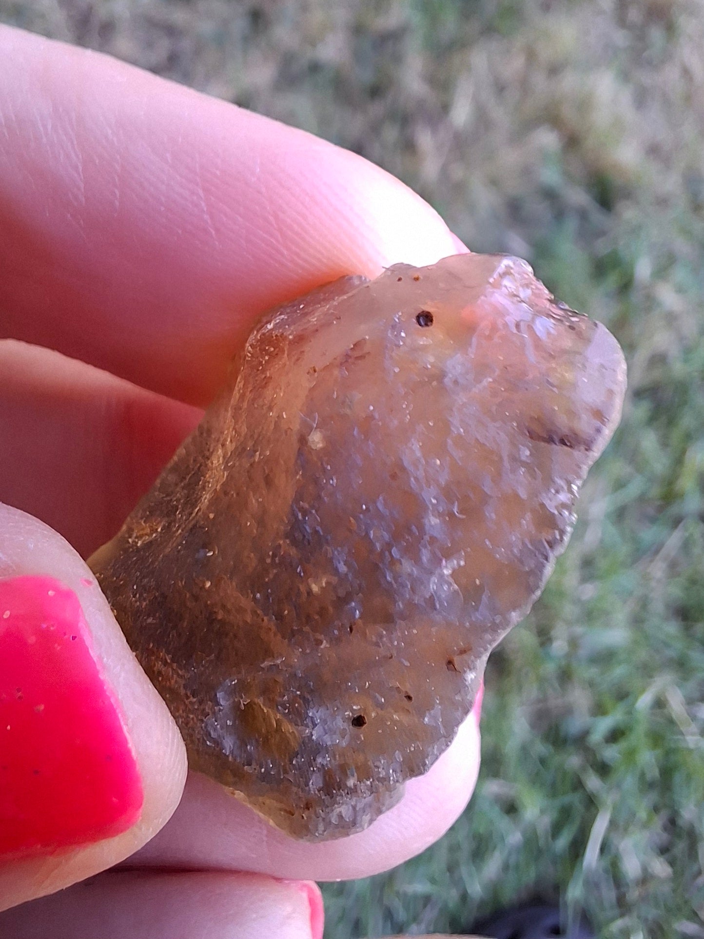 Libyan Desert Glass (darker) Piece, 11.69g, Tektite (Ref: L1366)