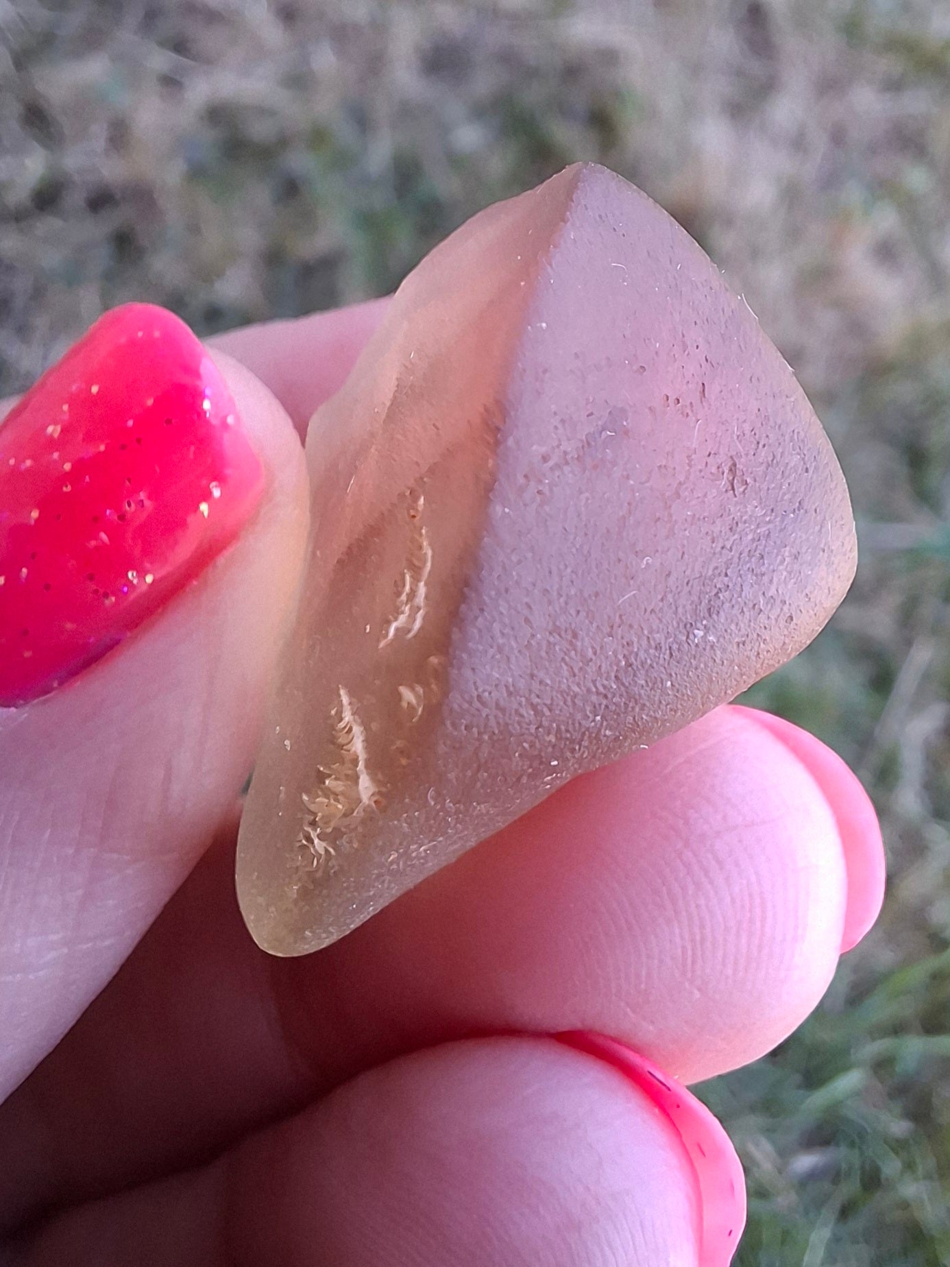 Libyan Desert Glass (darker) Piece, 9.54g, Tektite (Ref: L1371)