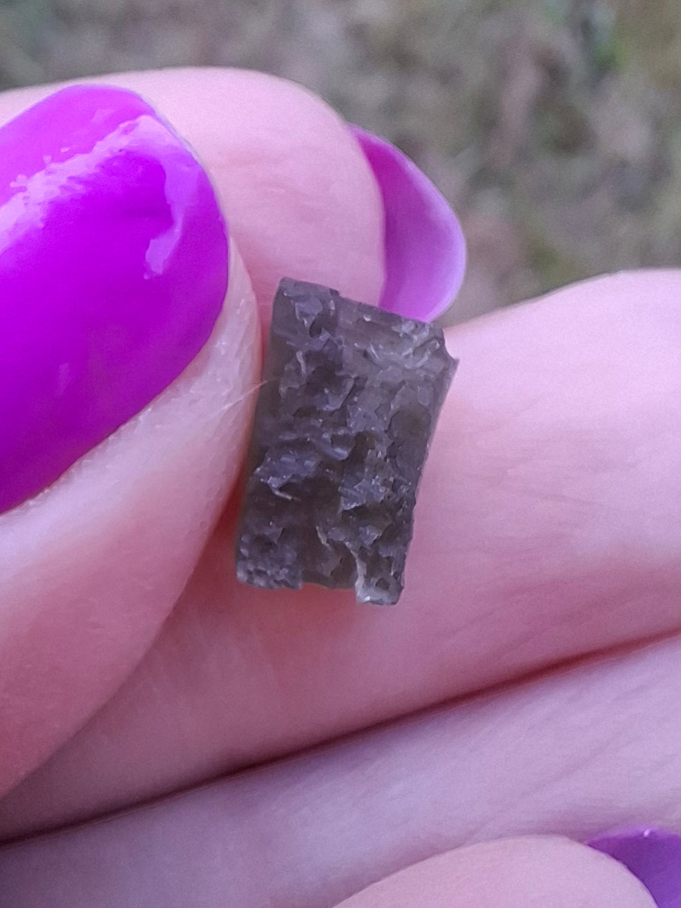 Moldavite Piece, 0.57g, Tektite (Ref: 1439)