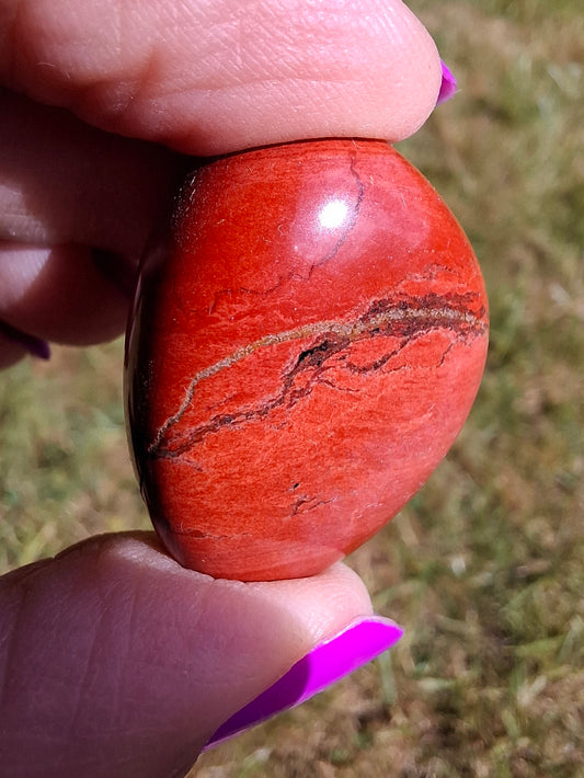 Red Jasper, Tumble Stone, Crystal (Ref: T88)