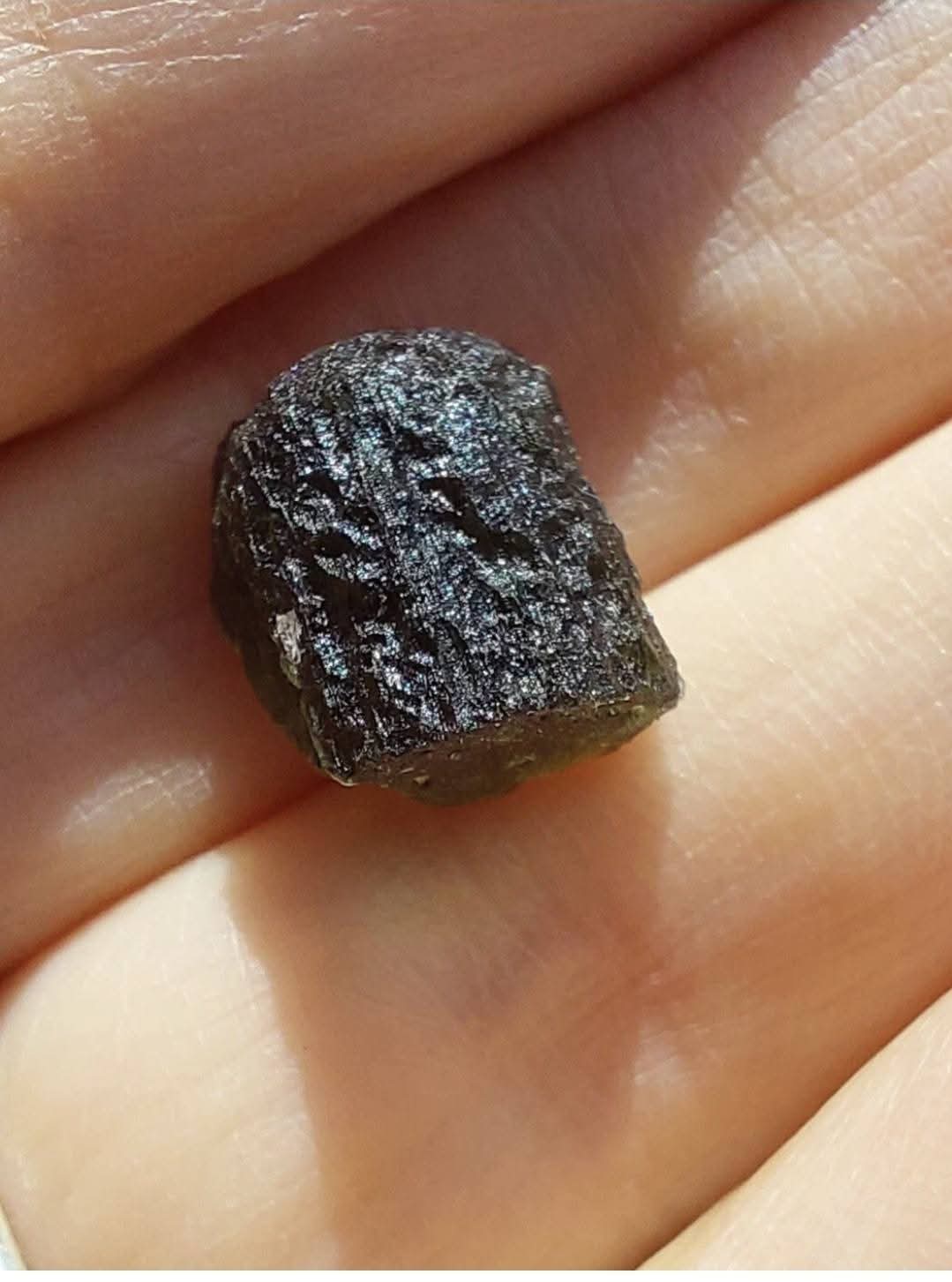Moldavite Piece, 1.94g, Tektite (Ref: 914)