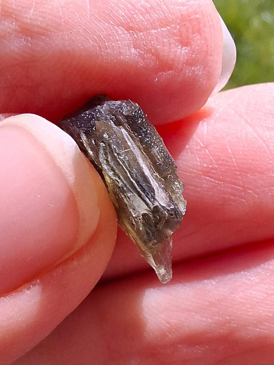 DRILLED, Moldavite Piece, 1.07g, Tektite (Ref: D15)