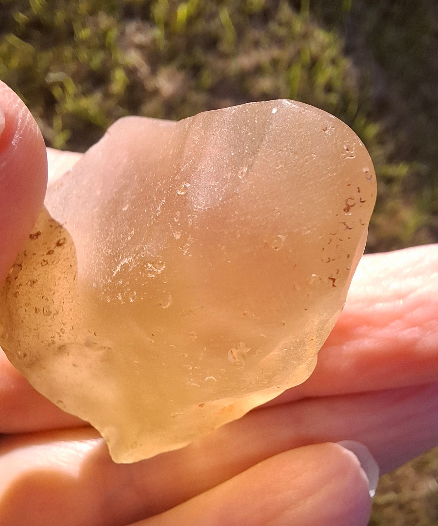 Libyan Desert Glass Piece, 29.87g, Tektite (Ref: LE238)