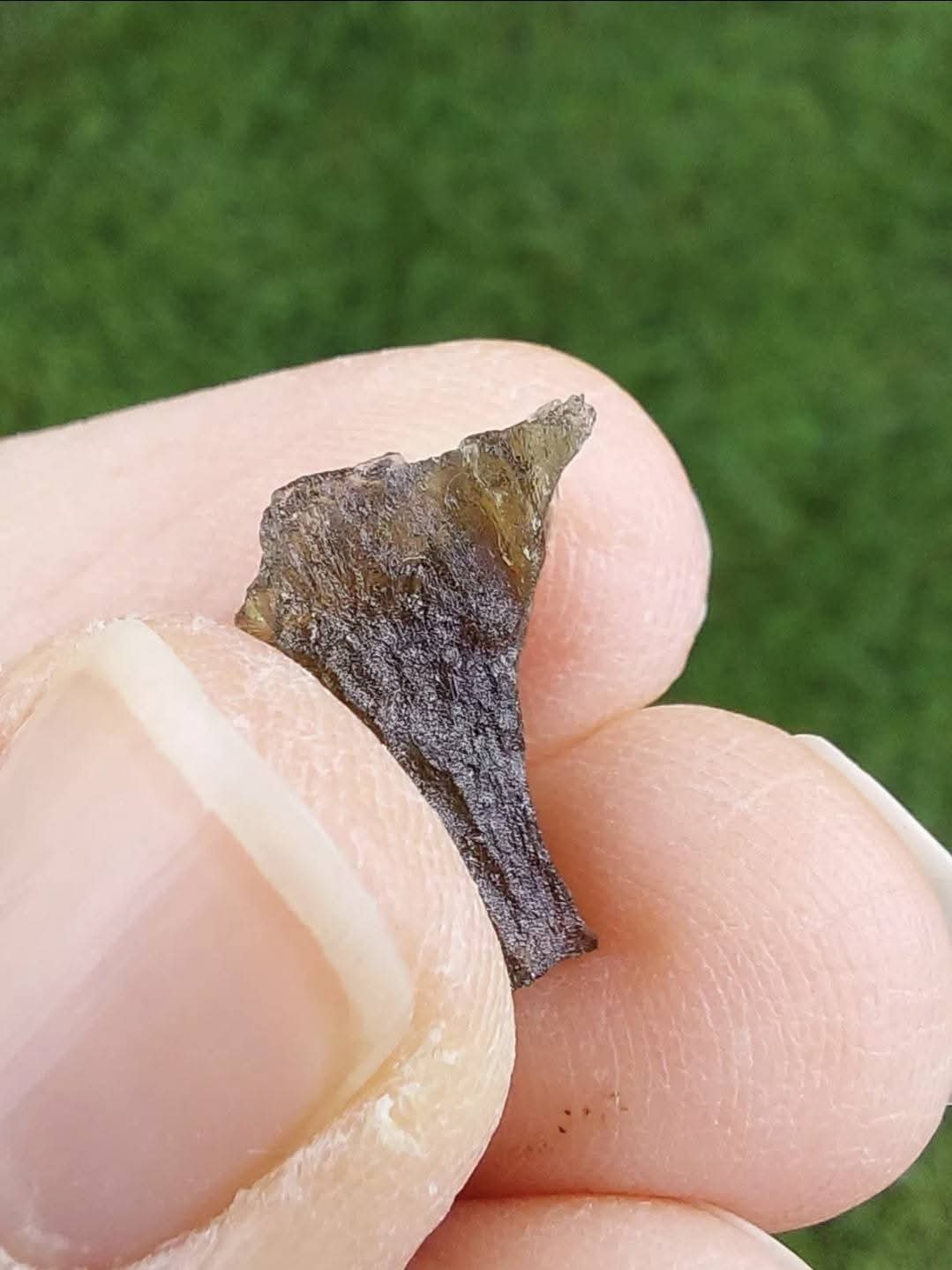 Moldavite Piece, 0.77g, Tektite (Ref: 895)