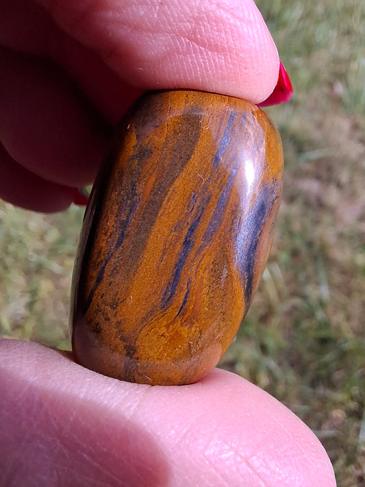 Tigers Eye, Tumble Stone, Crystal (Ref: T131)
