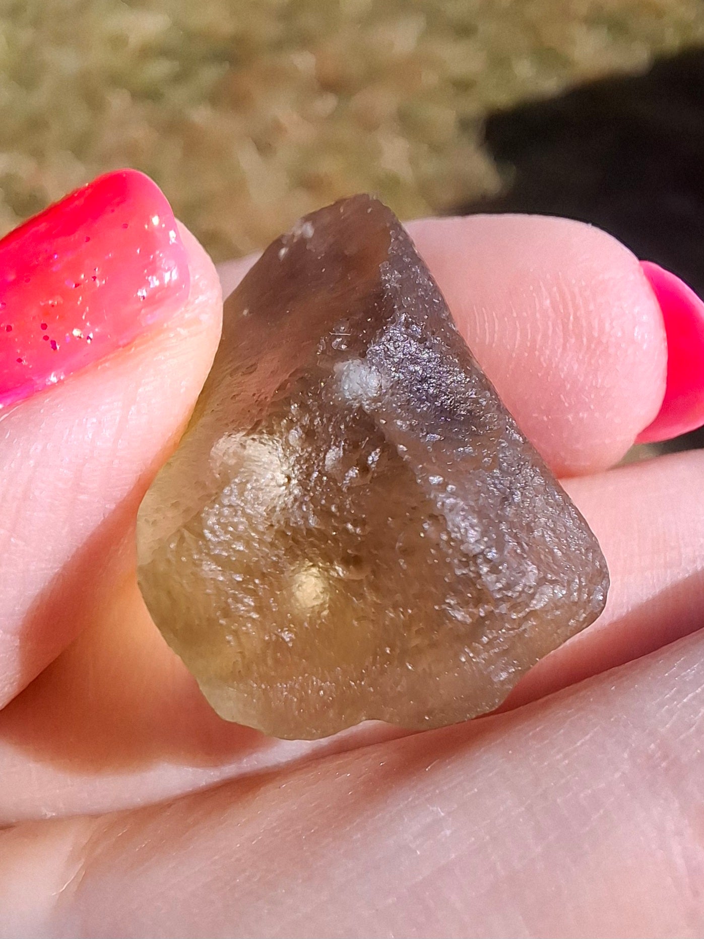 Libyan Desert Glass (darker) Piece, 7.32g, Tektite (Ref: L1369)