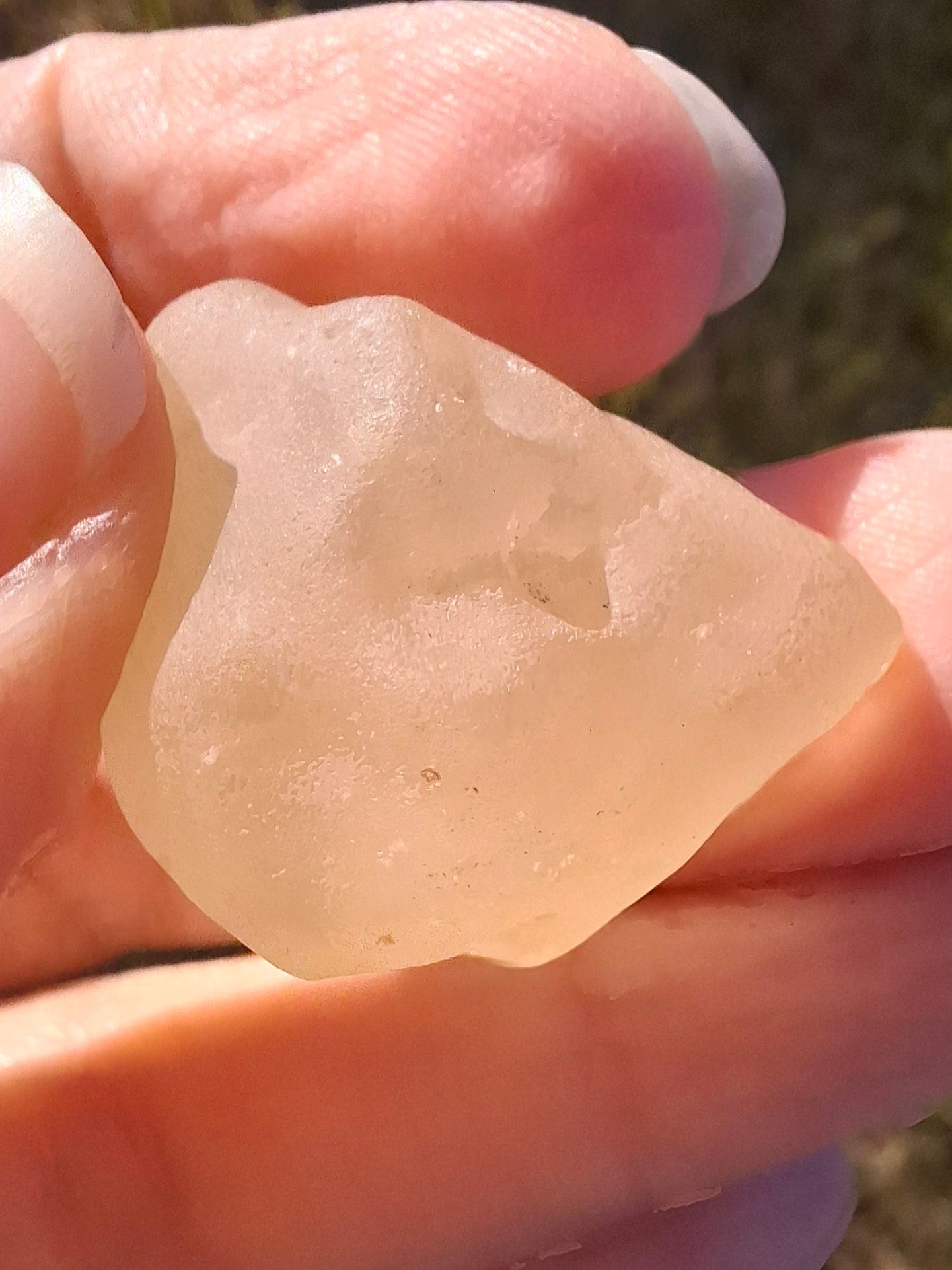 Libyan Desert Glass Piece, 12.90g, Tektite (Ref: LE243)