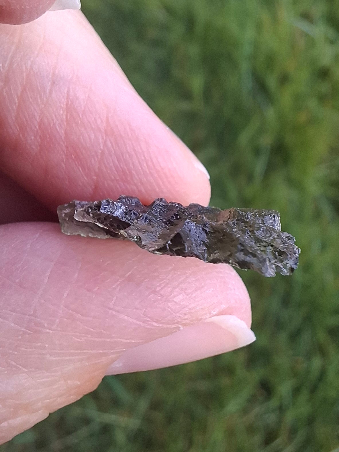 Moldavite Piece, JEZKOVNA BESEDNICE, 1.18g, Tektite (Ref: 1271)