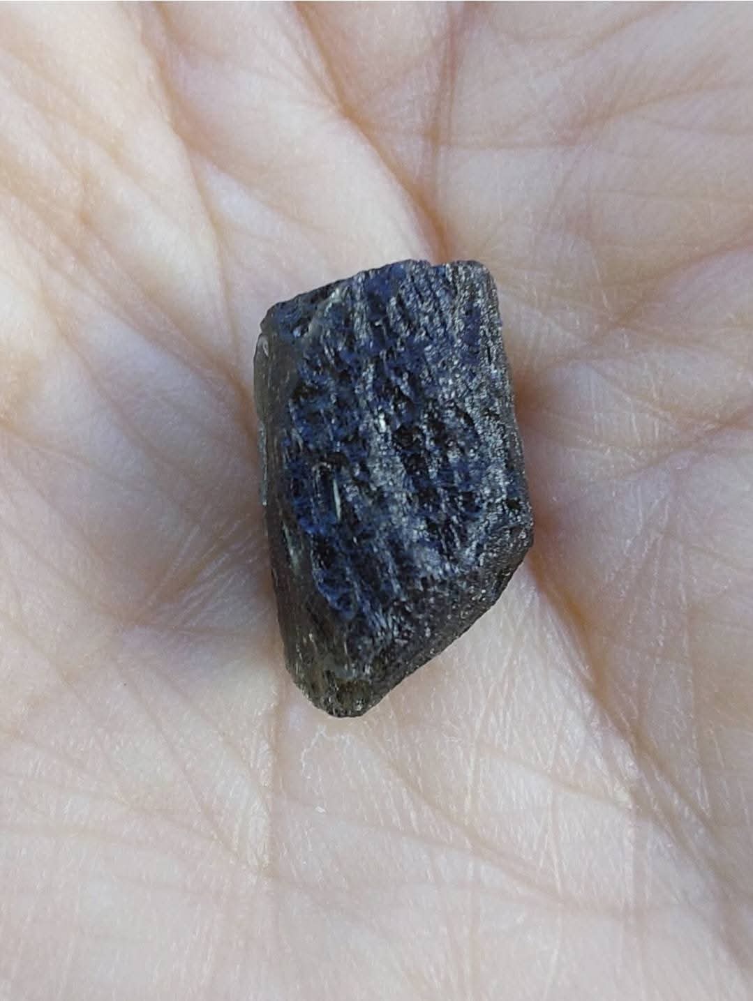 Moldavite Piece, 1.94g, Tektite (Ref: 914)