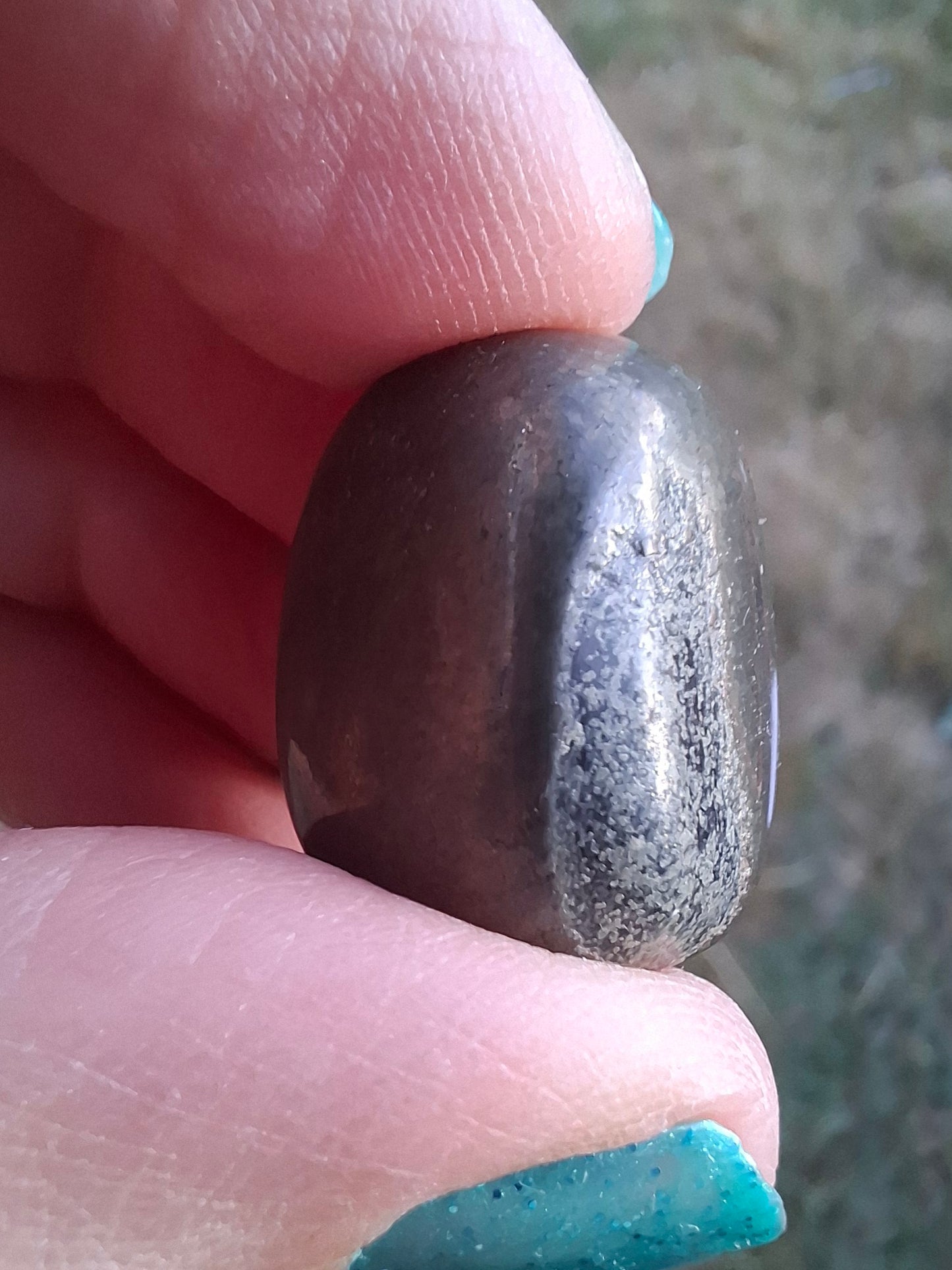 Apache Gold Tumble Stone, Crystal (Ref: T228)
