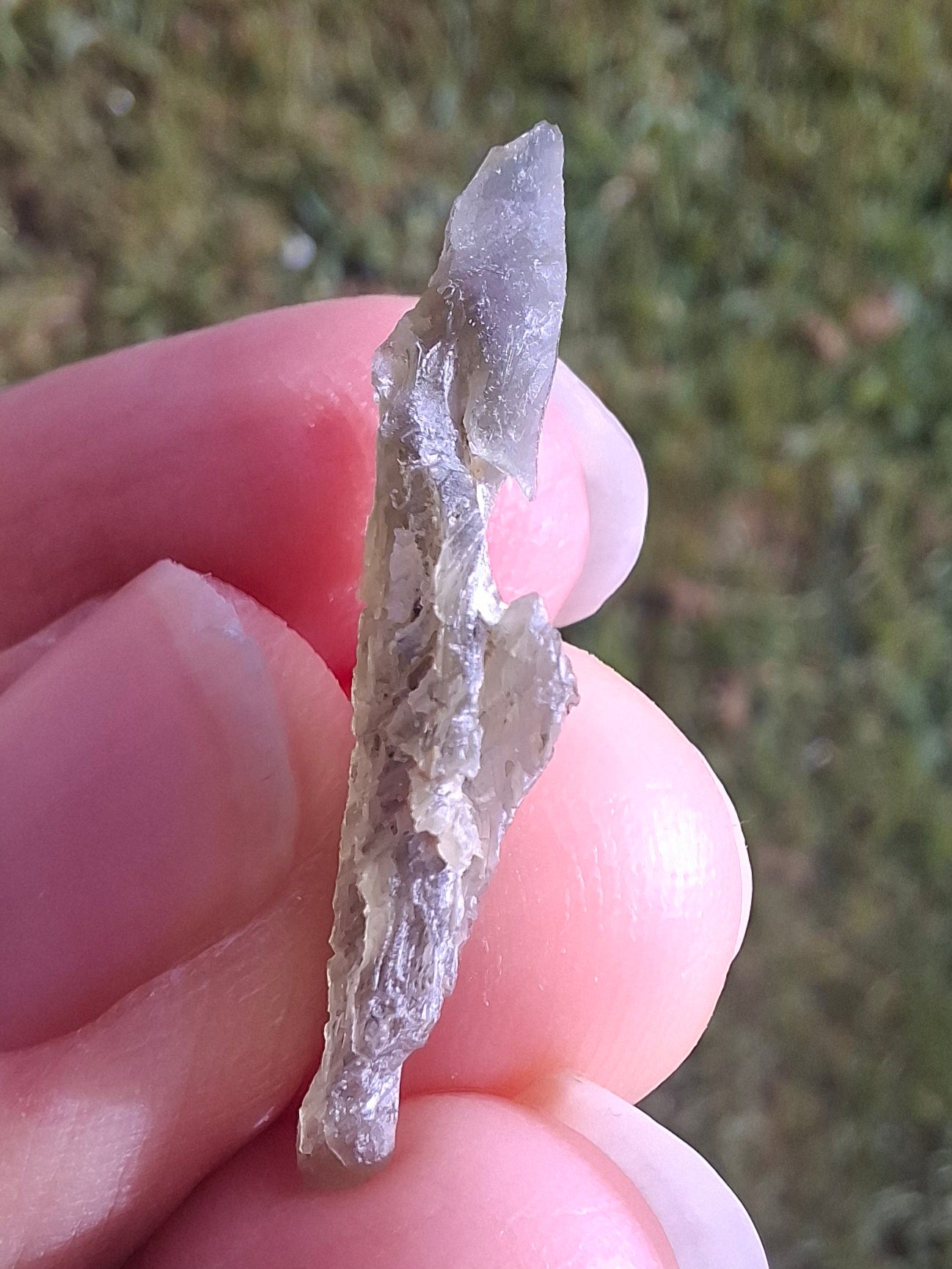 Moldavite Piece, 0.83g, Tektite (Ref: 1362)