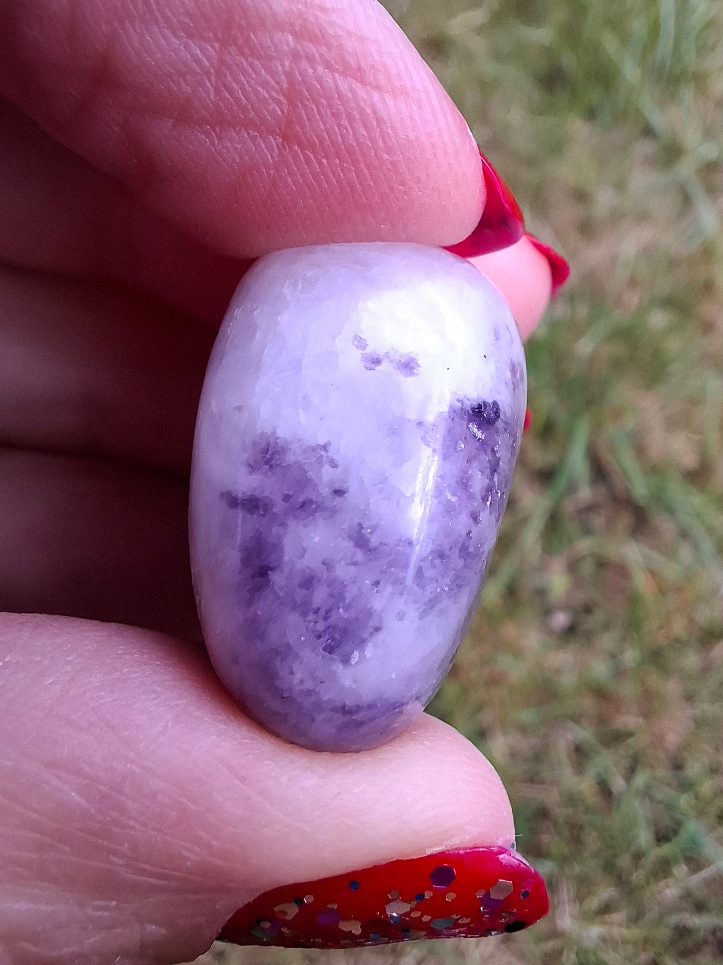Lepidolite, Tumble Stone, Crystal (Ref: T122)