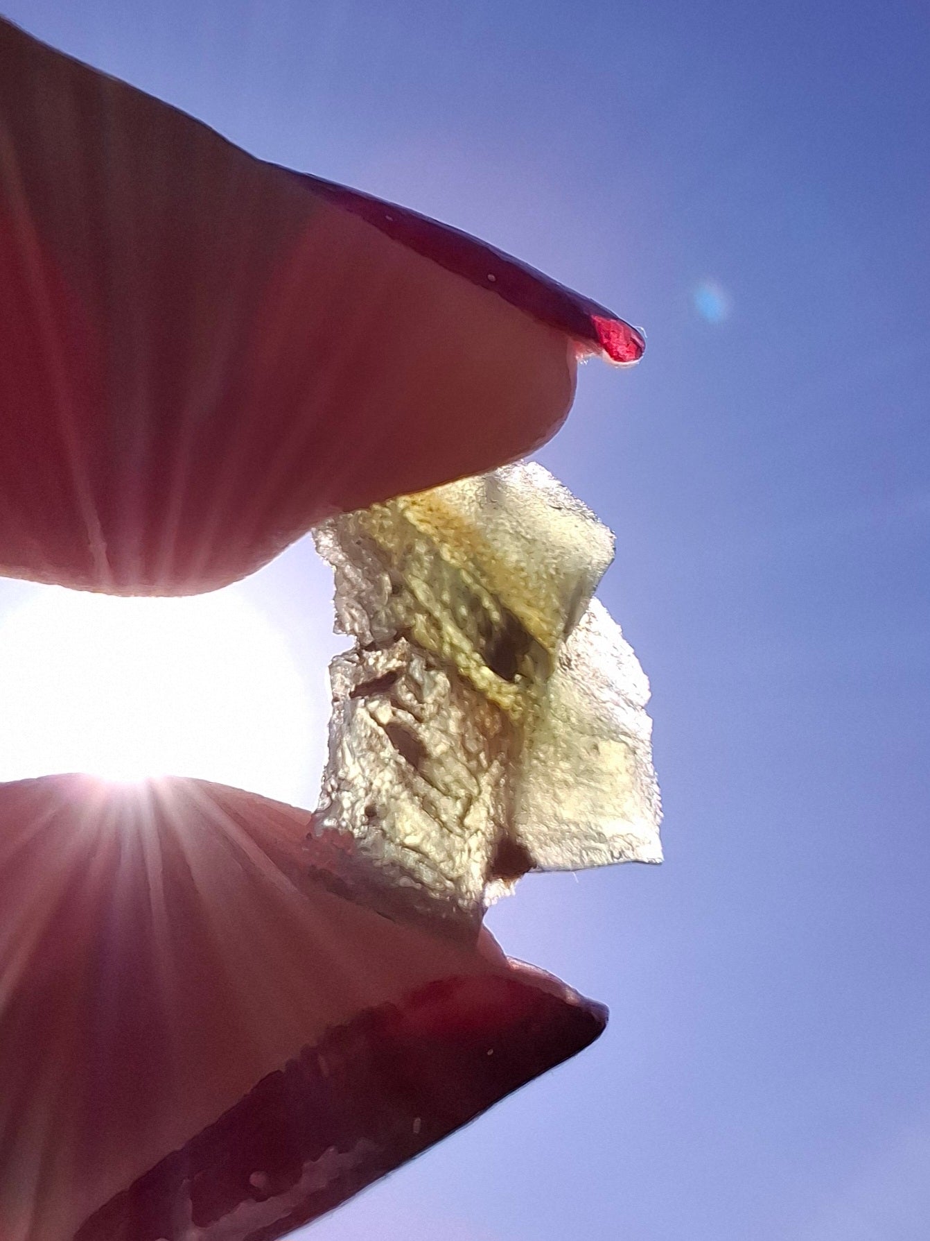 Moldavite Piece, 0.75g, Tektite (Ref: 1483)
