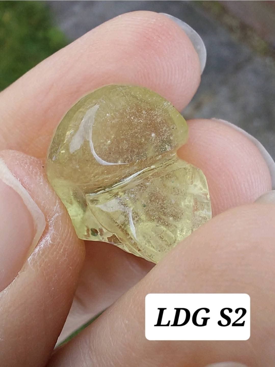 Libyan Desert Glass SKULL carving, 4.59g, Tektite (Ref: Skull2)