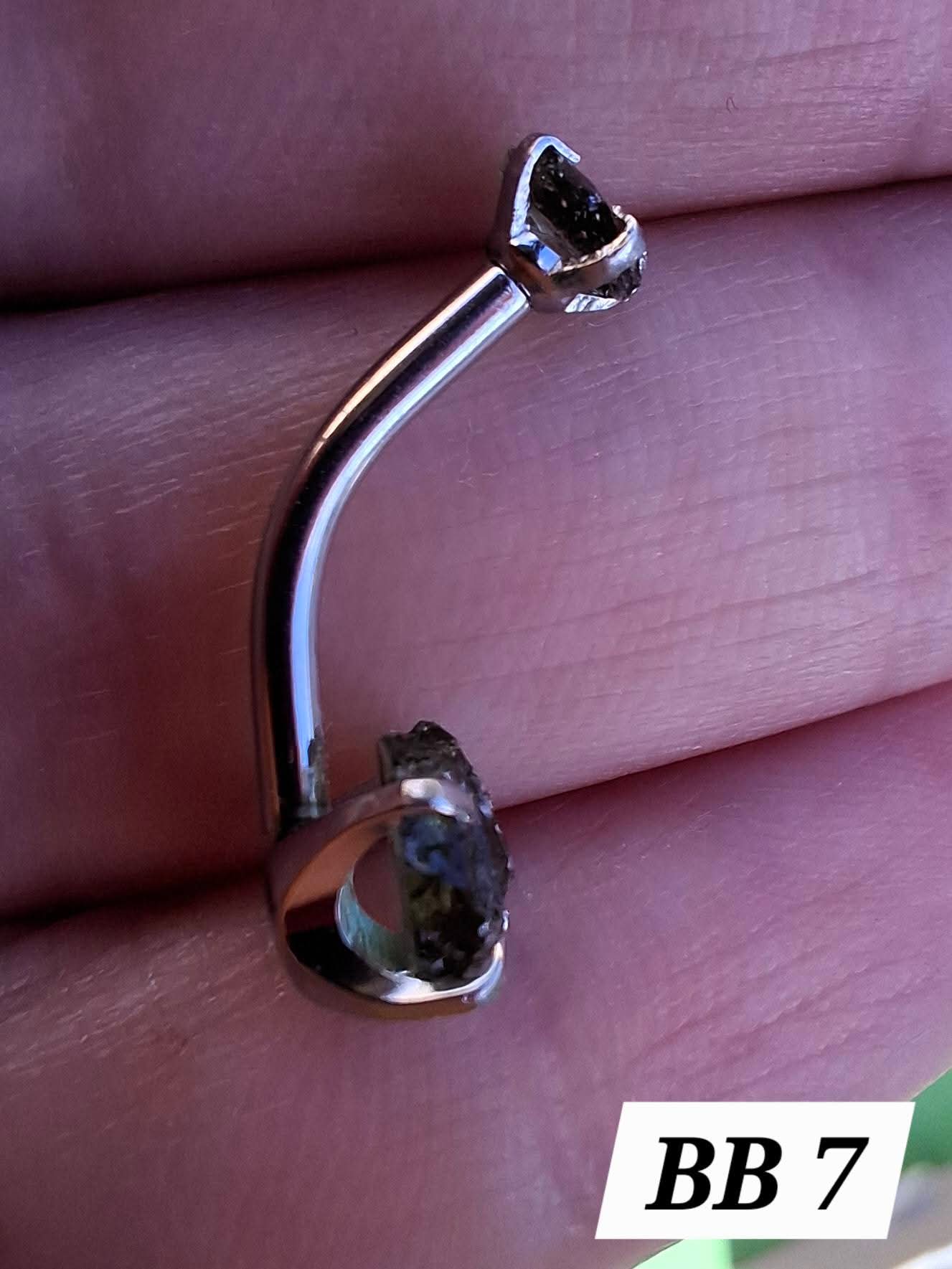Moldavite (raw) BELLY BAR, 14G, Surgical Steel, Tektite (Ref: BB7)