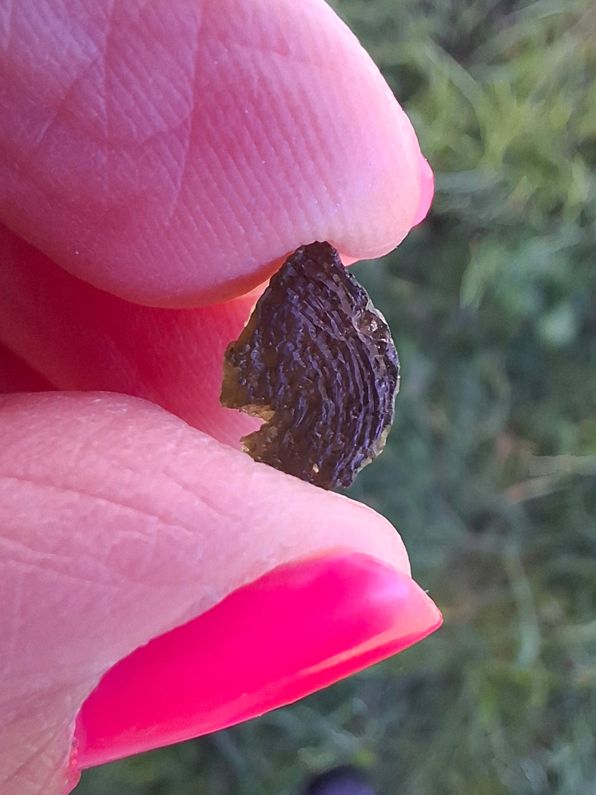 Moldavite Piece, 0.60g, Tektite (Ref: 1408)