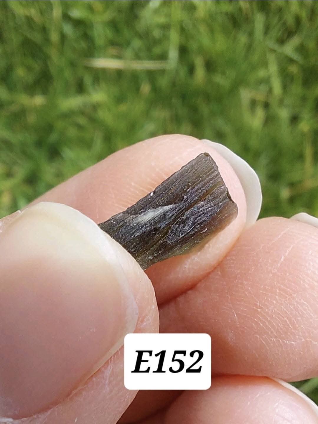 Moldavite Piece, 0.92g, Tektite (Ref: E152)