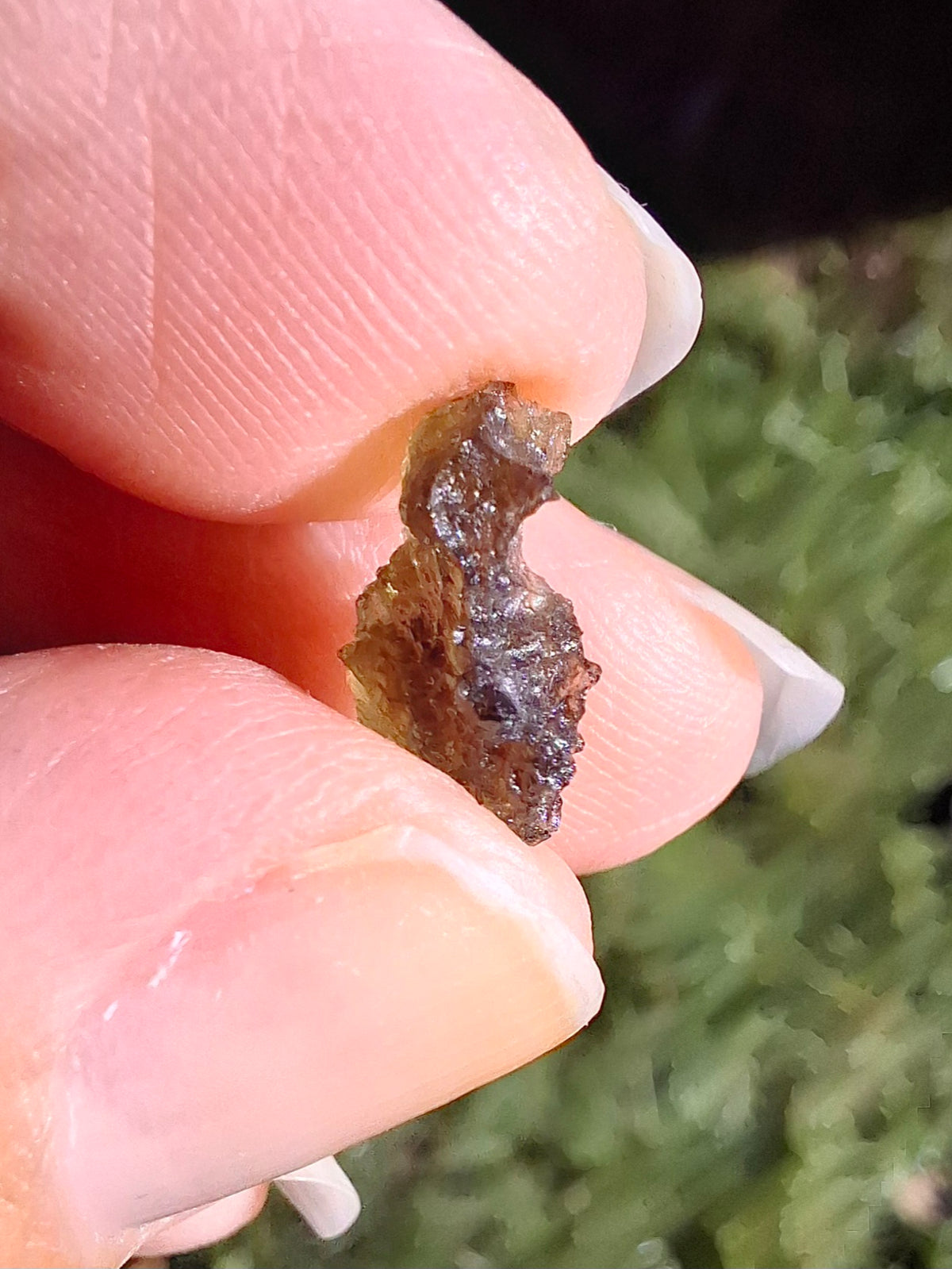 Moldavite Piece, 0.33g, Tektite (Ref: 1519)