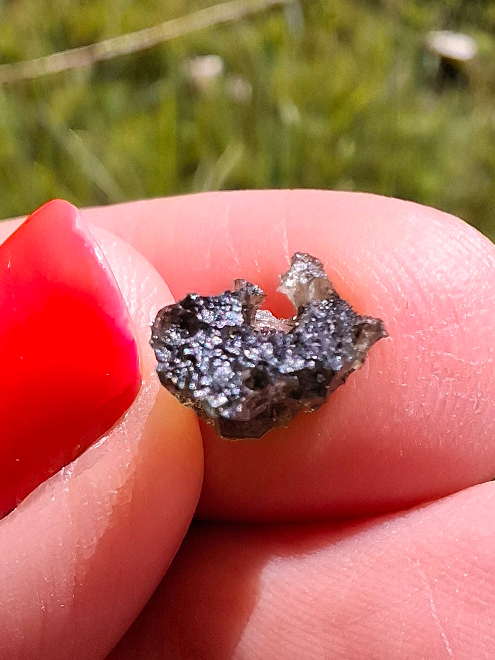 Moldavite Piece, 0.65g, Tektite (Ref: 1410)