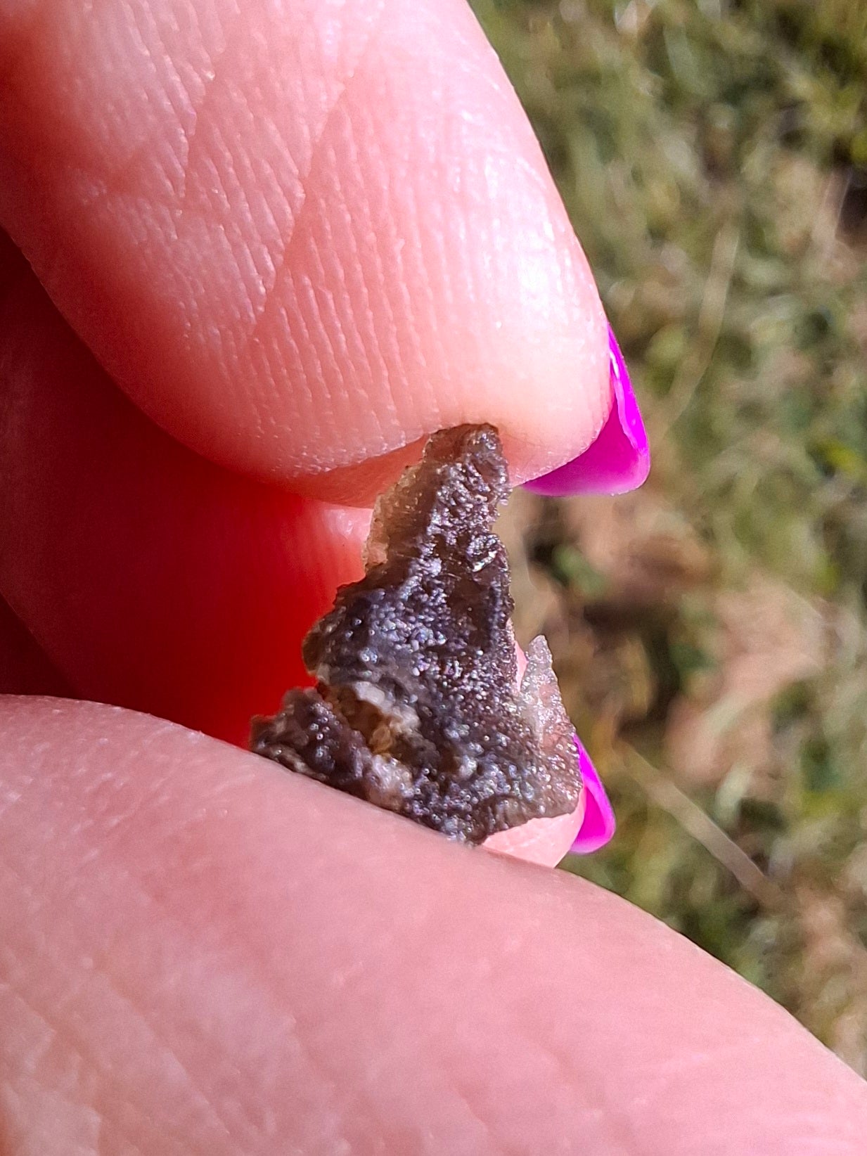 Moldavite Piece, 0.65g, Tektite (Ref: 1459)