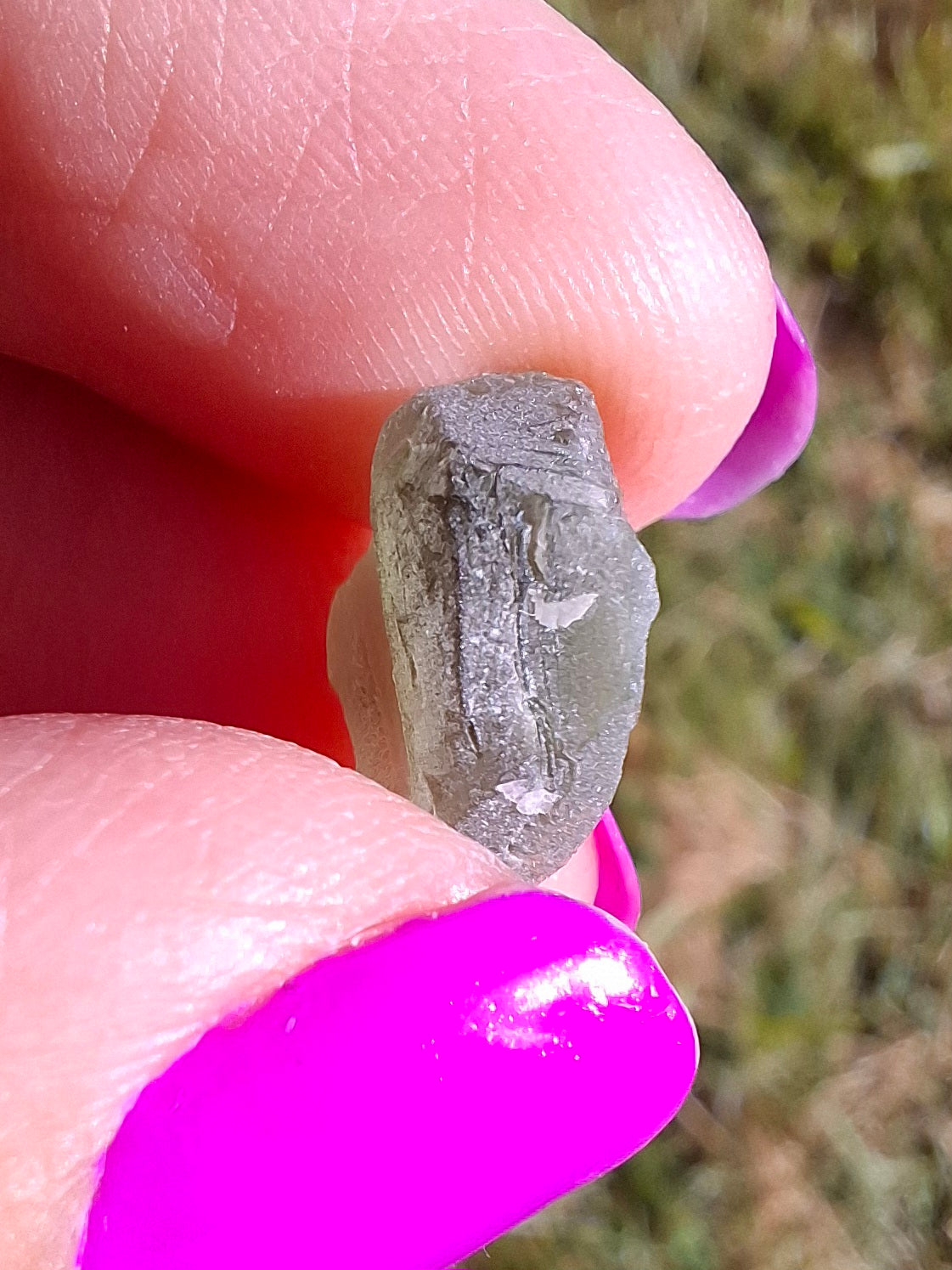 Moldavite Piece, 0.91g, Tektite (Ref: 1460)