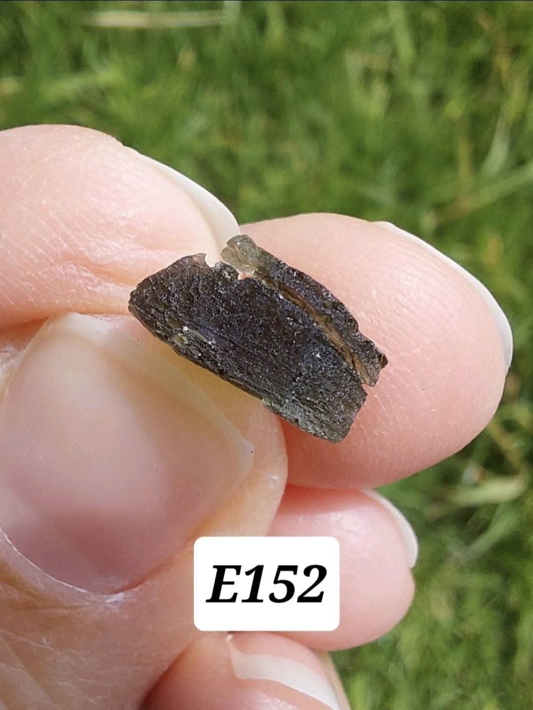 Moldavite Piece, 0.92g, Tektite (Ref: E152)