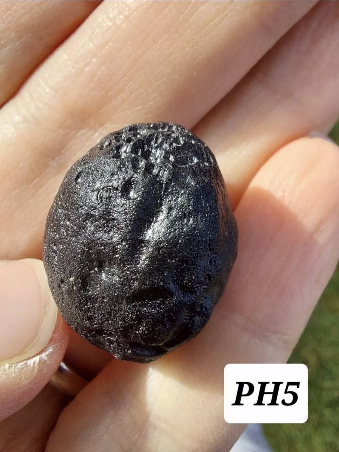 Philippinite (Rizalite), 11.31g, Tektite