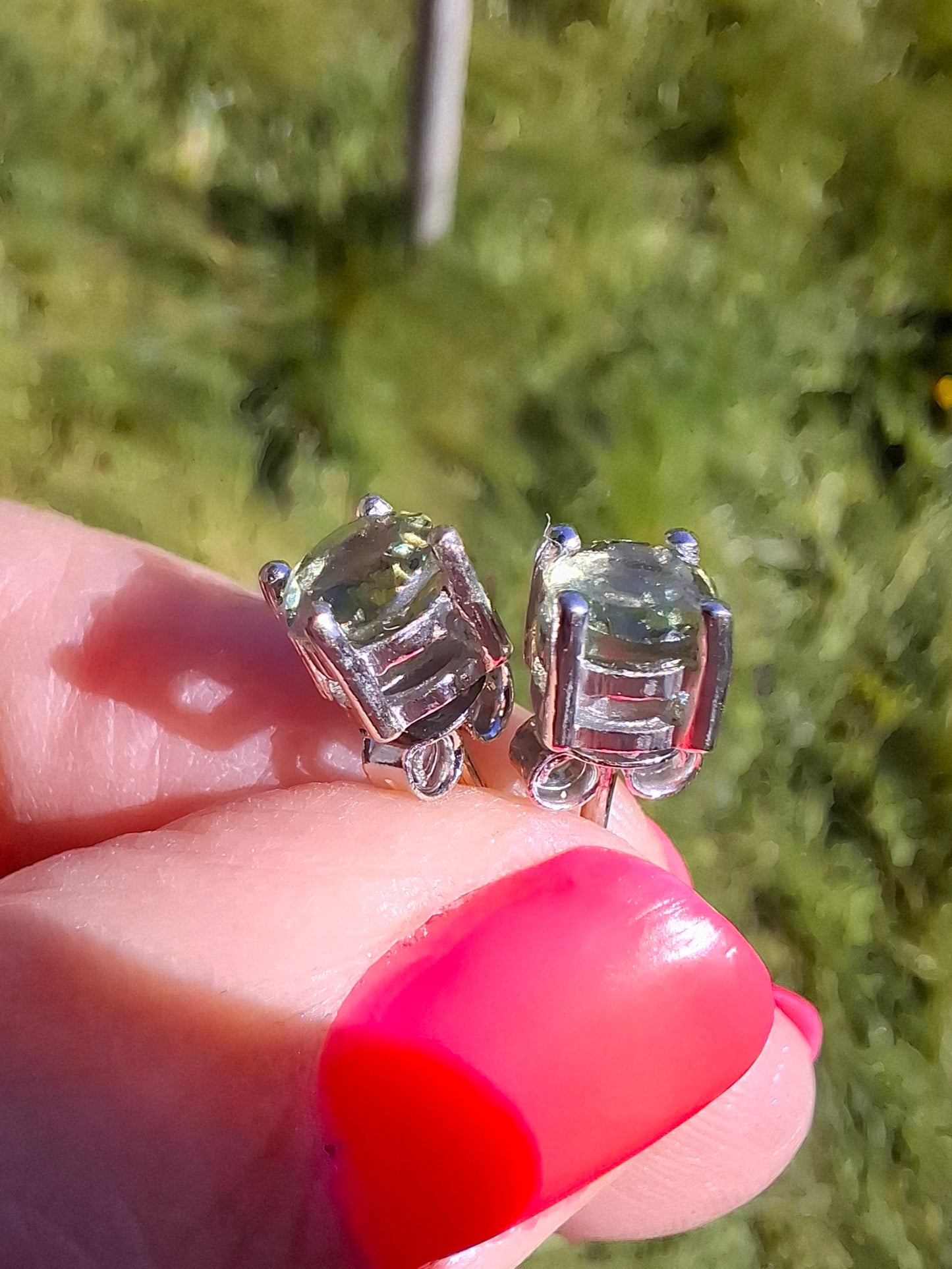 Moldavite (faceted) 5mm STUD EARRINGS, 925 Silver, Tektite (Ref: Pair43)