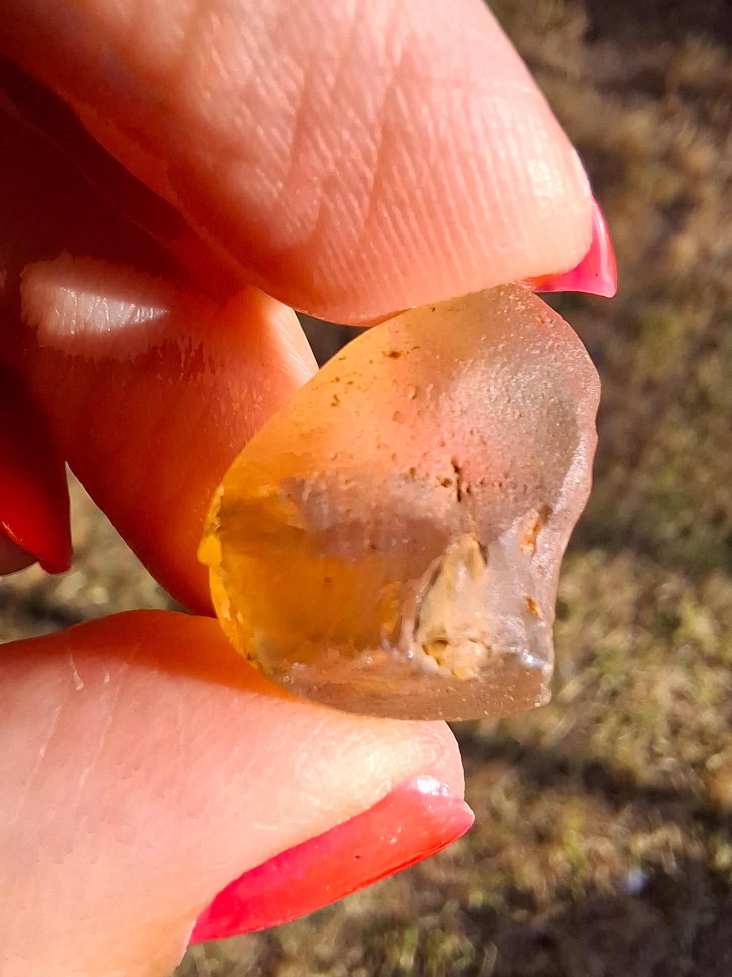 Libyan Desert Glass (darker) Piece, 3.72g, Tektite (Ref: L1378)