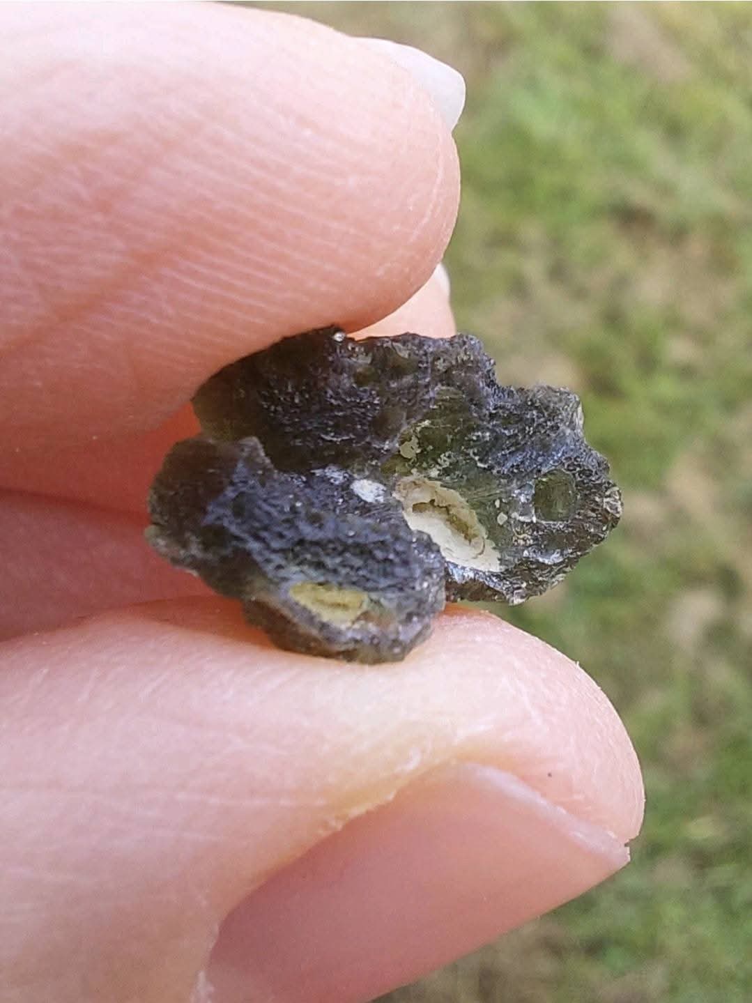 Moldavite Piece, 1.64g, Tektite (Ref 889)