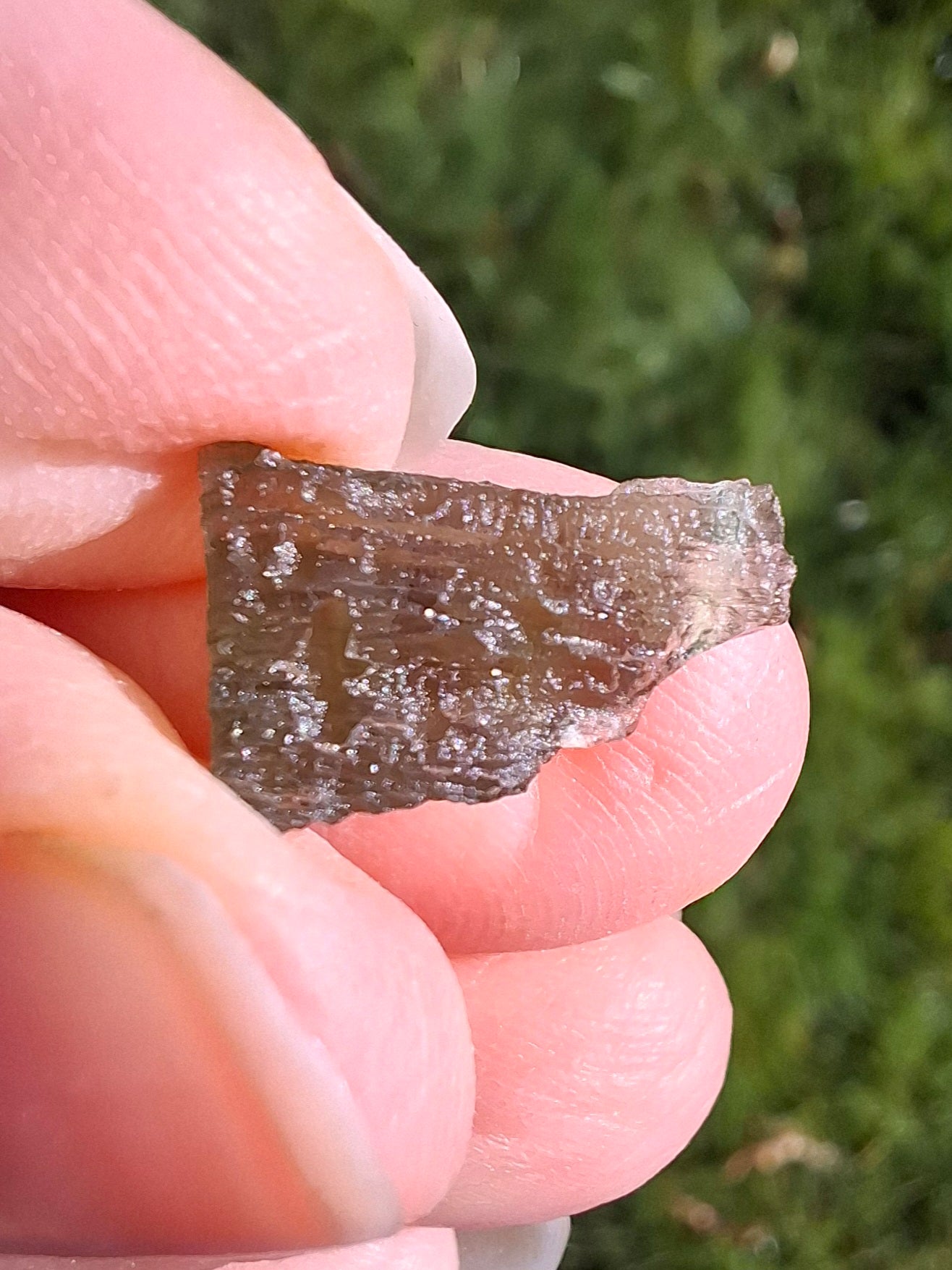 Moldavite Piece, 0.73g, Tektite (Ref: 1331)