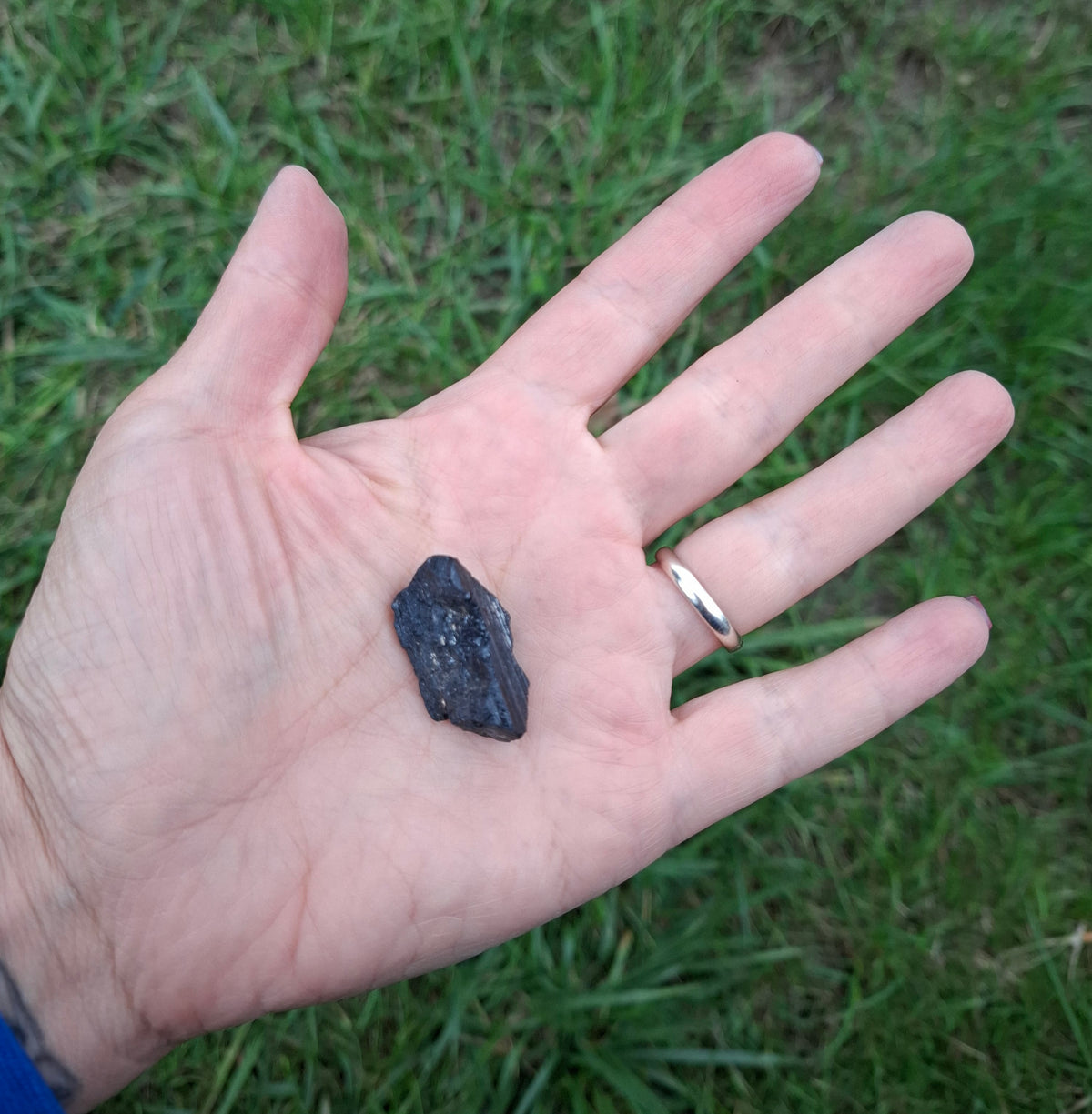 Black Tourmaline RAW, 8.72g, Crystal (Ref: RBT17)