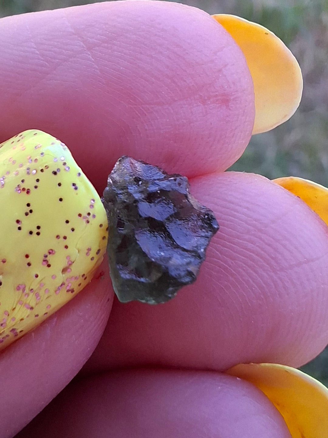 Moldavite small Piece, 0.40g, Tektite (Ref: 1479)