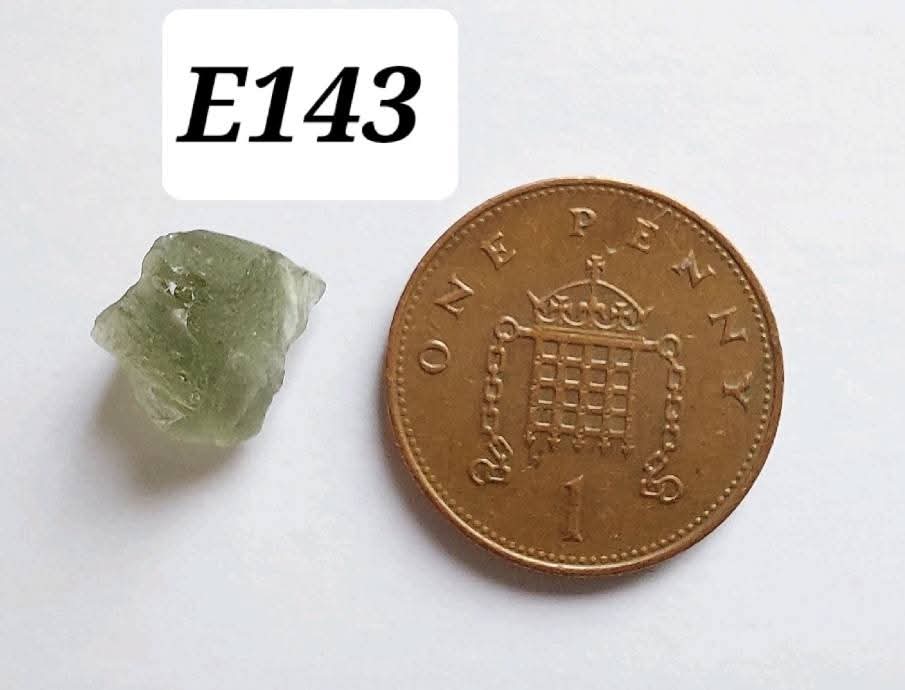 Moldavite Piece, 0.58g, Tektite (Ref: E143)