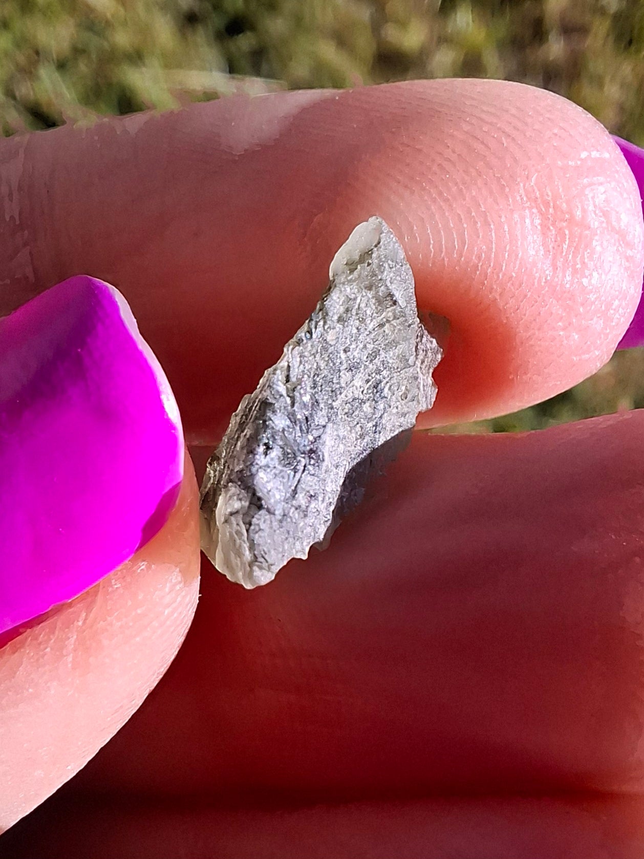 Moldavite Piece, 0.78g, Tektite (Ref: 1451)