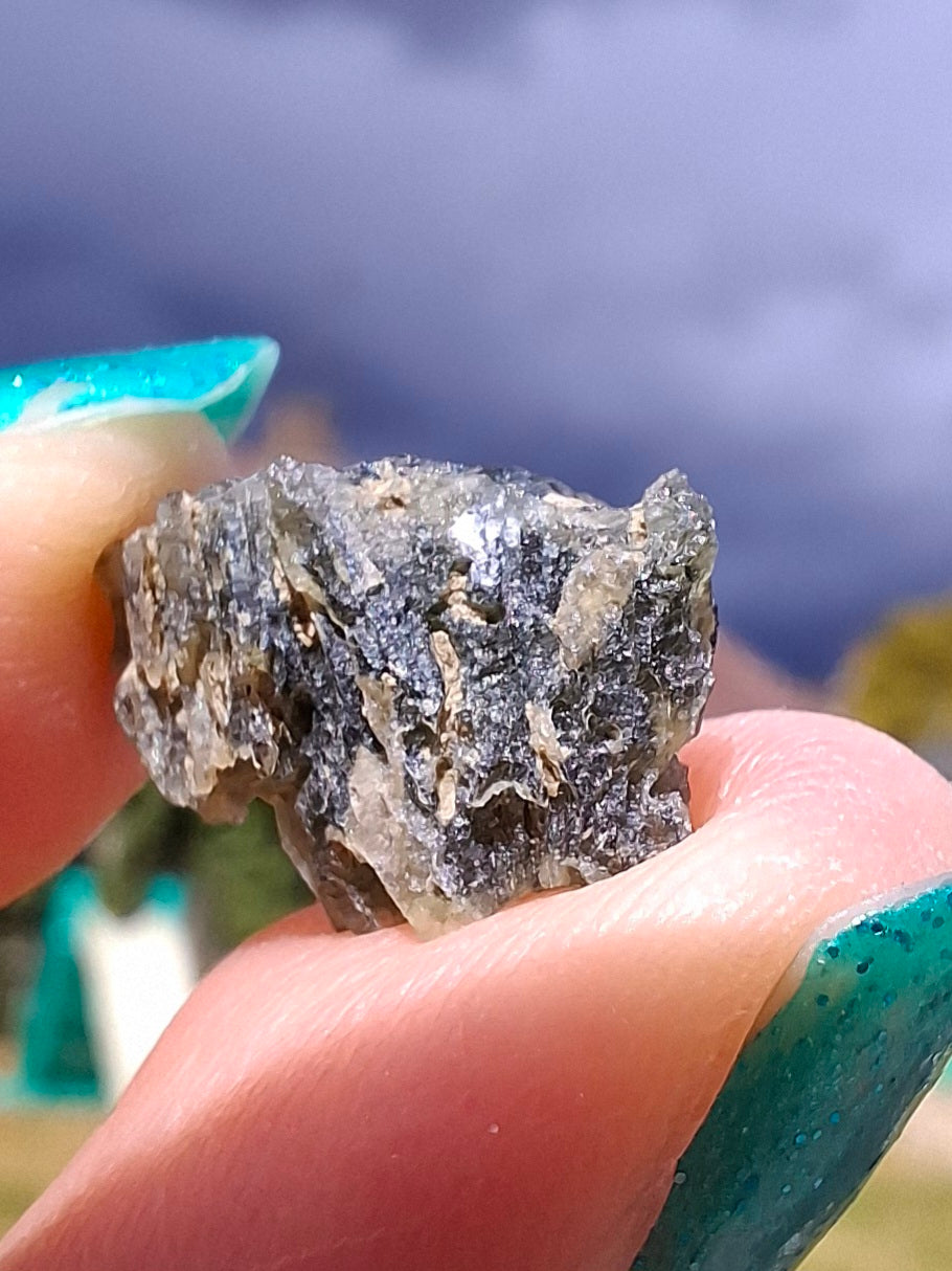 Moldavite Piece, 1.07g, Tektite (Ref: 1422)