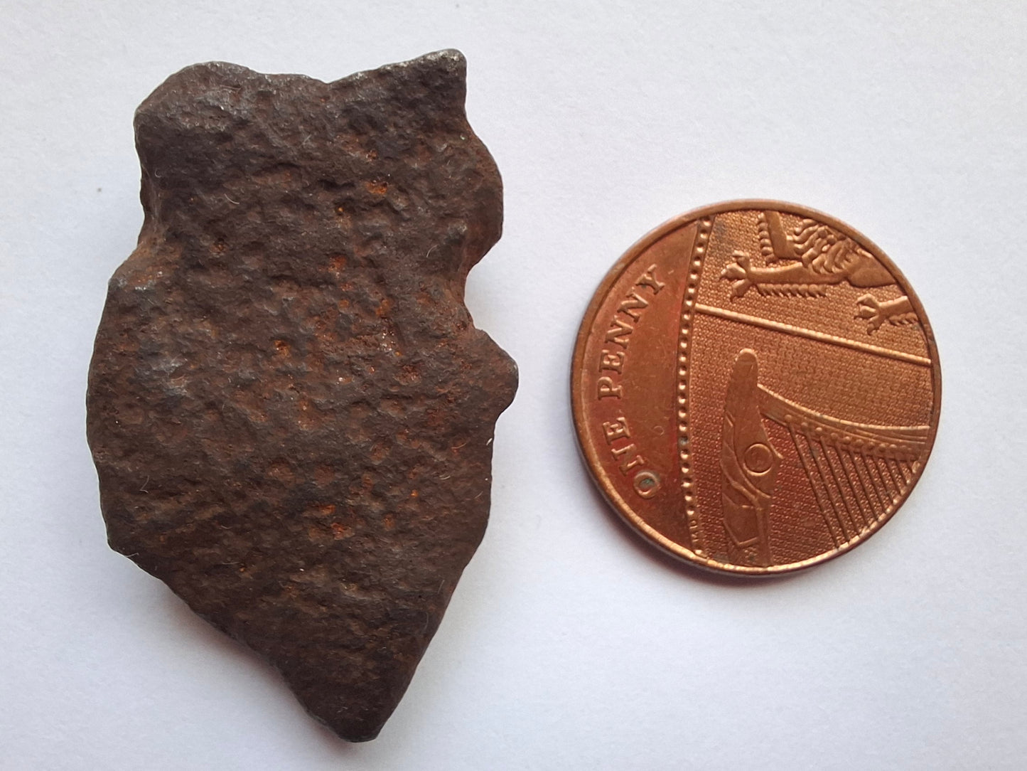 Gebel Kamil Iron Meteorite, 17.54g (Ref: K49)