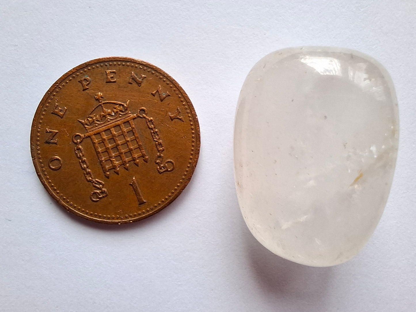 Clear Quartz, Tumble Stone, Crystal (Ref: T33)