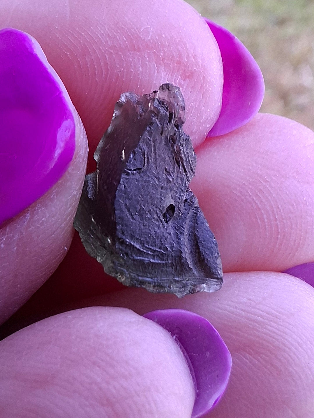 Moldavite Piece, 0.82g, Tektite (Ref: 1456)